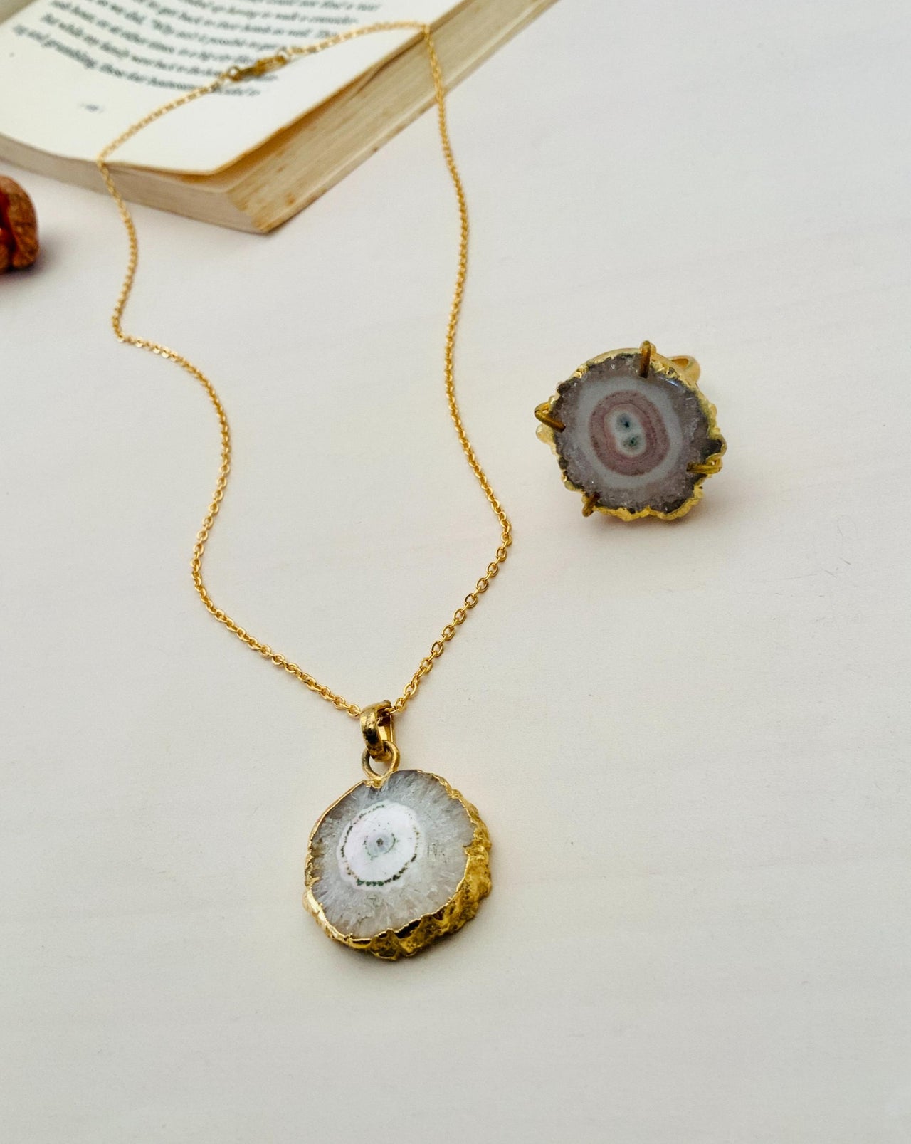 Influencer Style Pendant Chain
