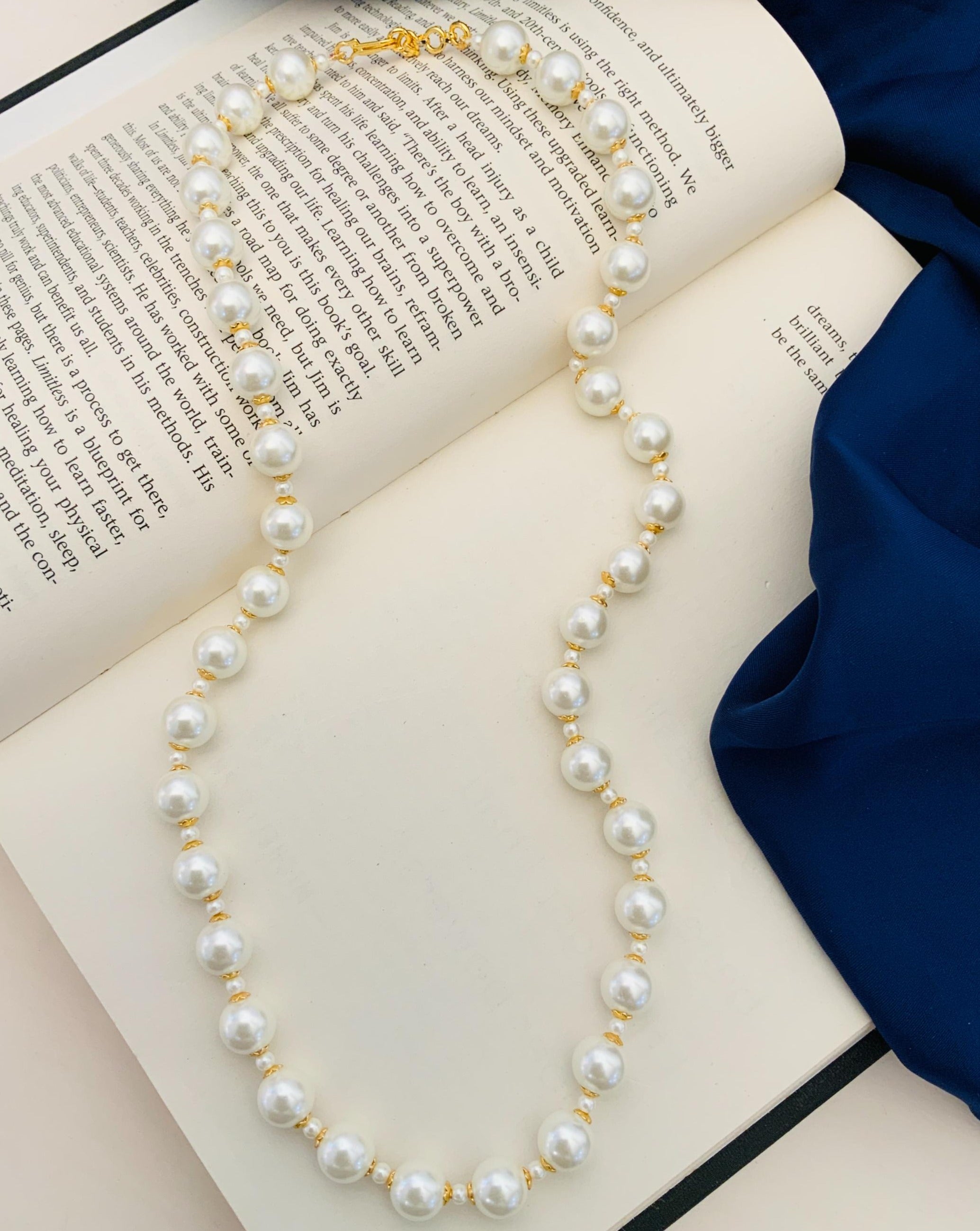 Statement White Pearl Single Strand Mala