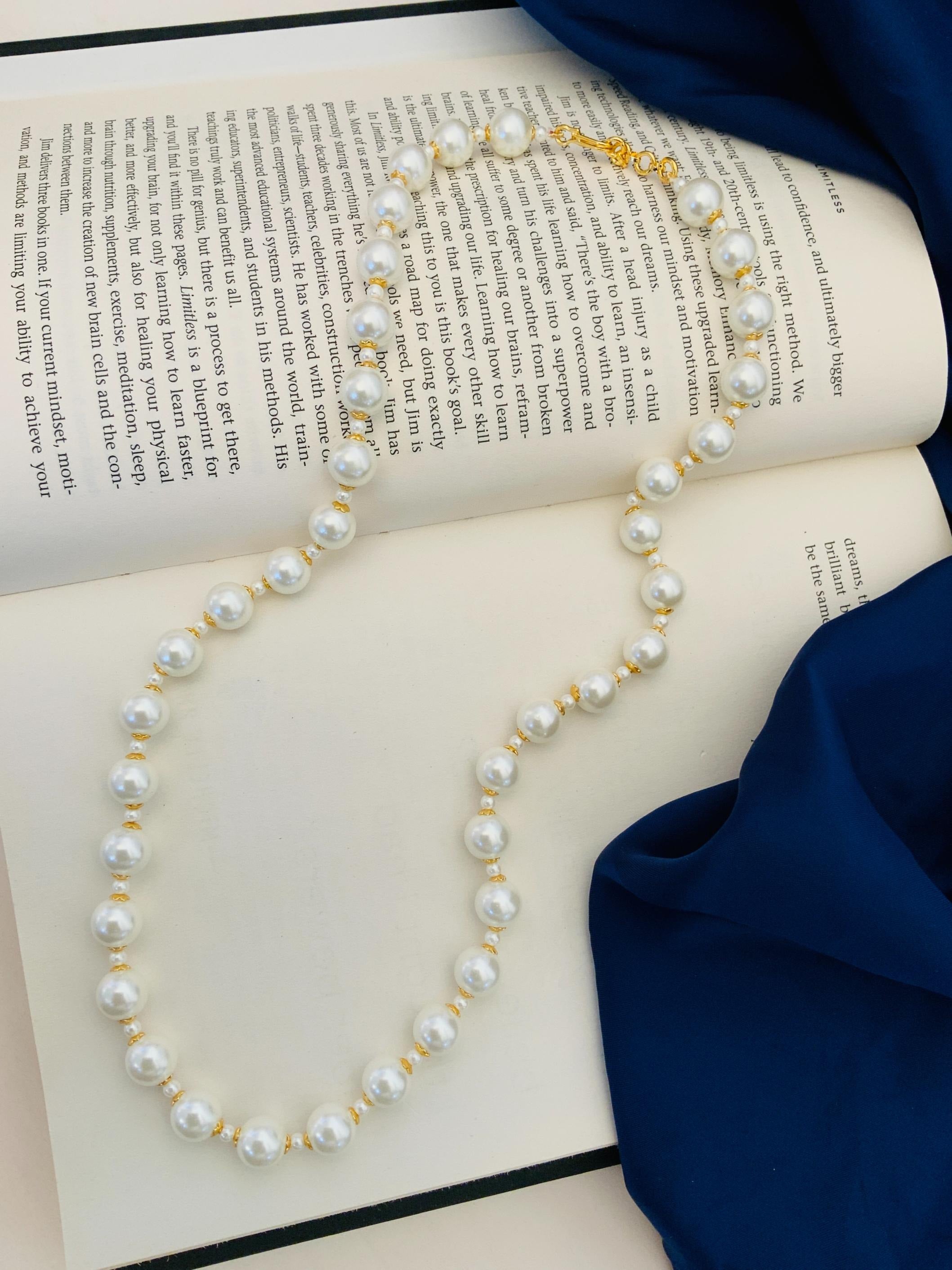 Statement White Pearl Single Strand Mala