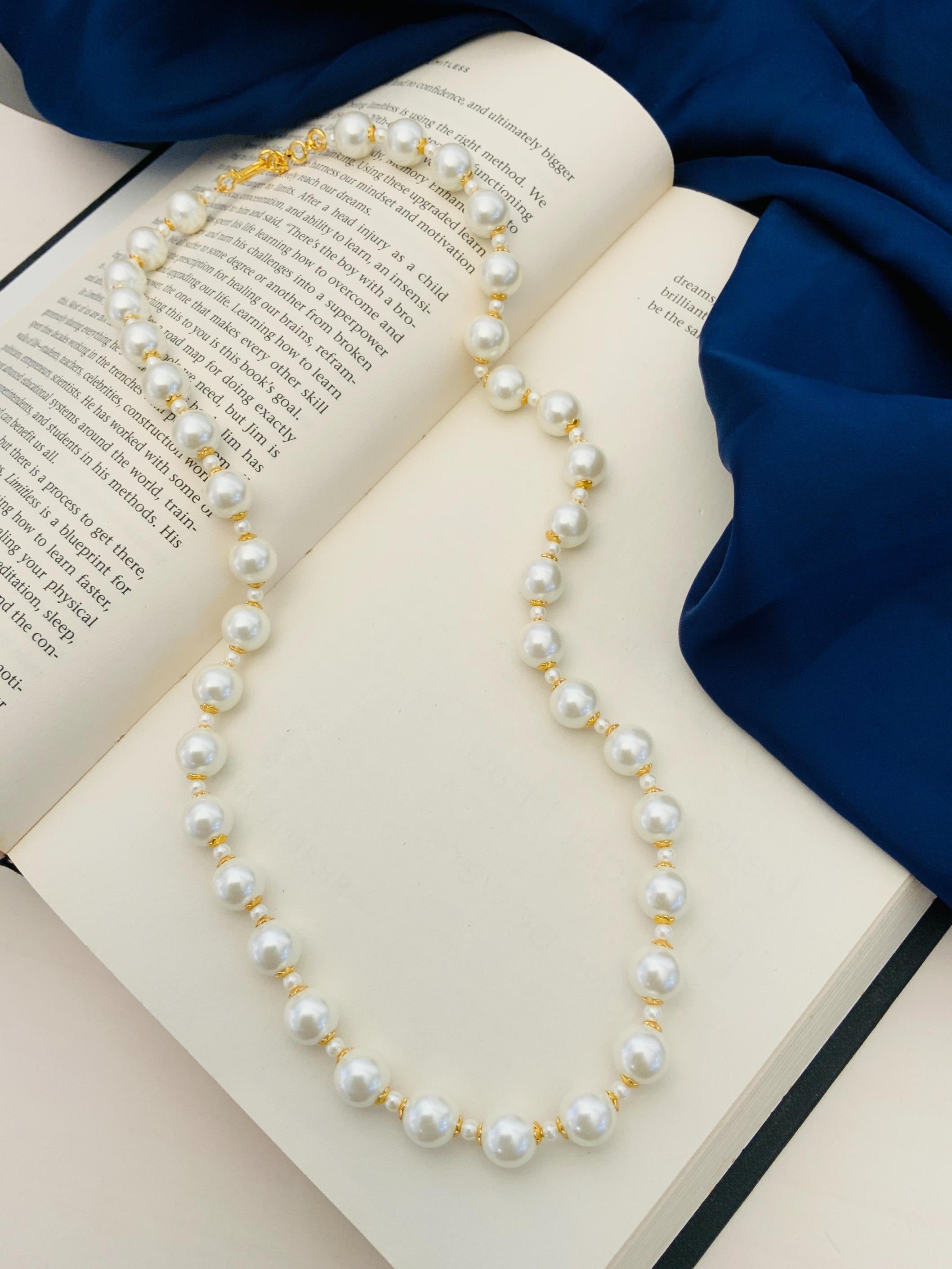 Statement White Pearl Single Strand Mala