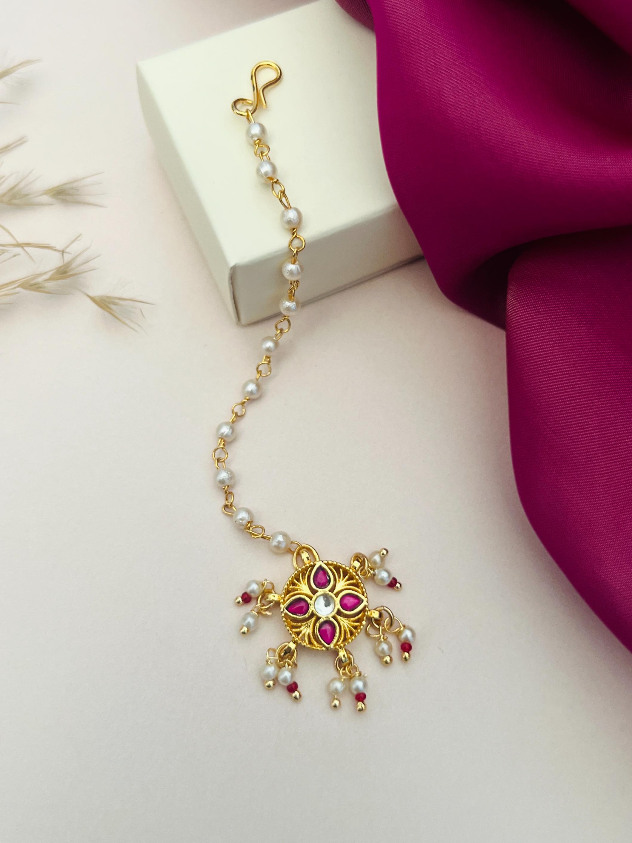 Mesmerizing Gold Plated Polki Paachi Kundan Maangtikka