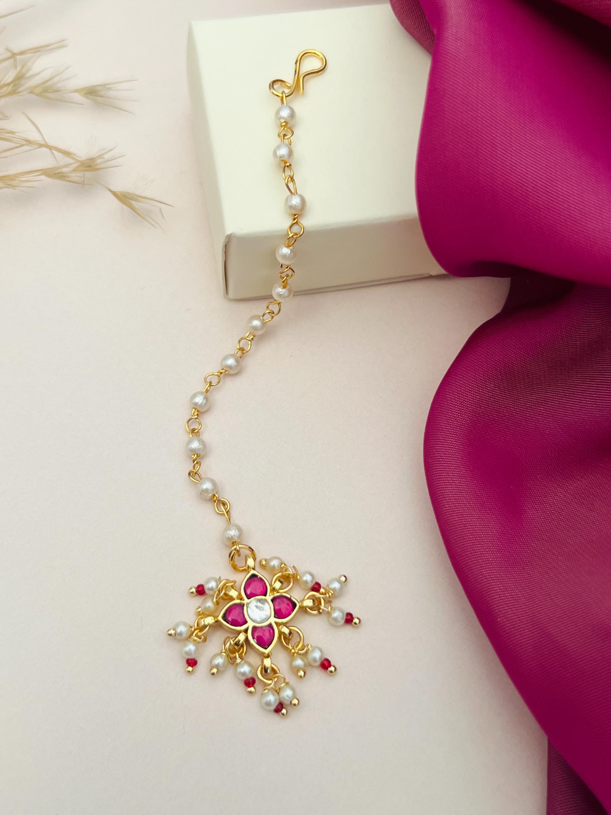 Mesmerizing Gold Plated Polki Paachi Kundan Maangtikka