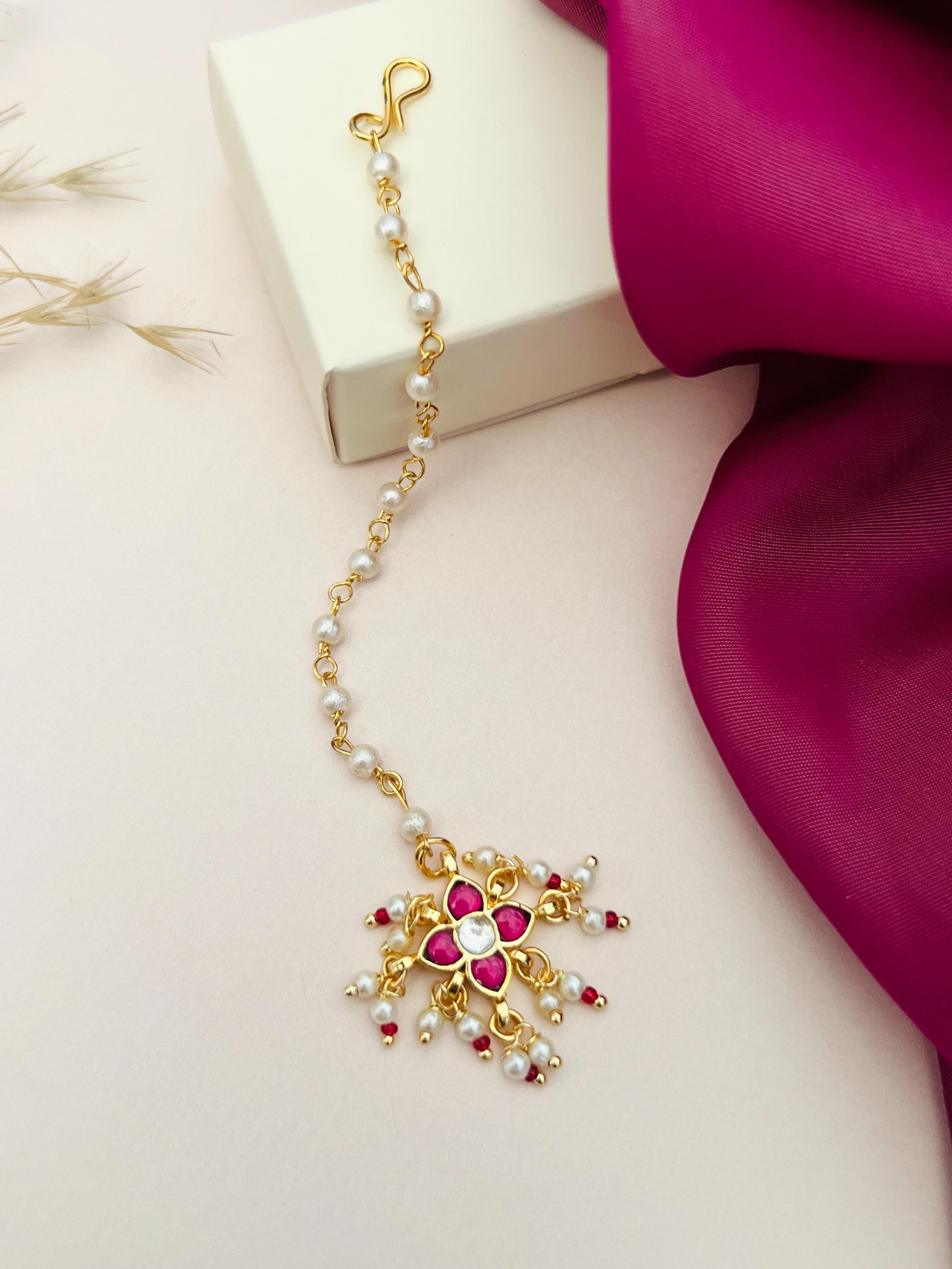 Mesmerizing Gold Plated Polki Paachi Kundan Maangtikka