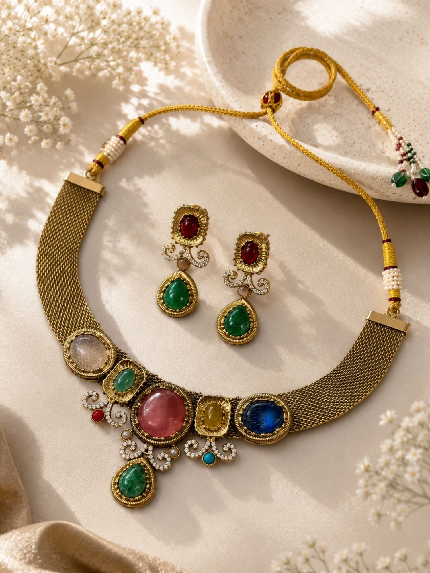 Victorian multicolour necklace set with earrings, antique gold finish - view 2