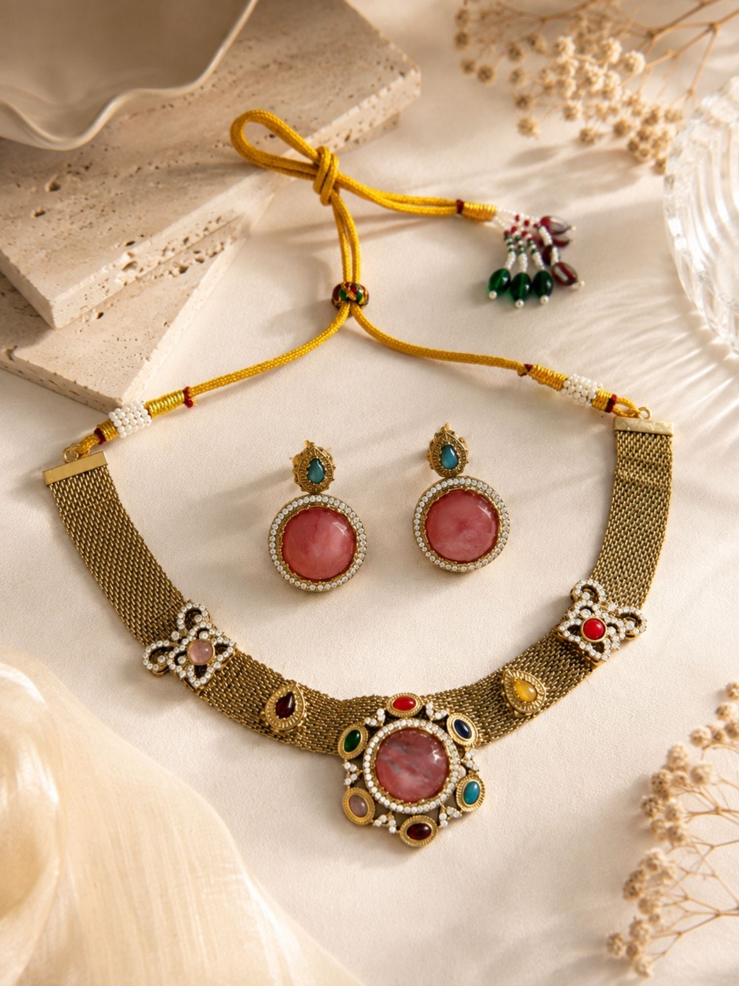 Victorian multicolour stone choker necklace set with earrings, product view 2 – Abdesigns