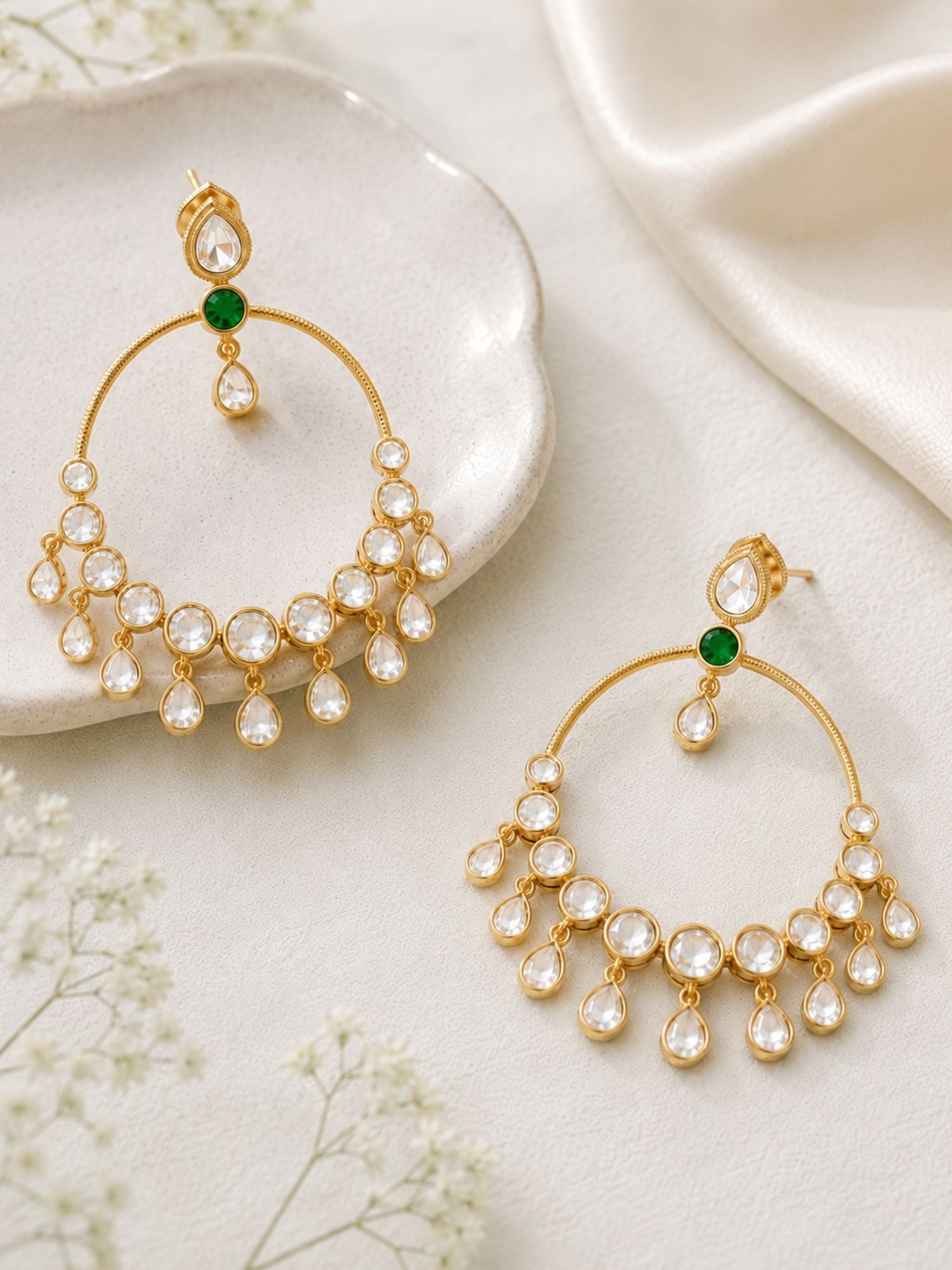 Green chandbali earrings with textured Kundan-style stonework – view 8