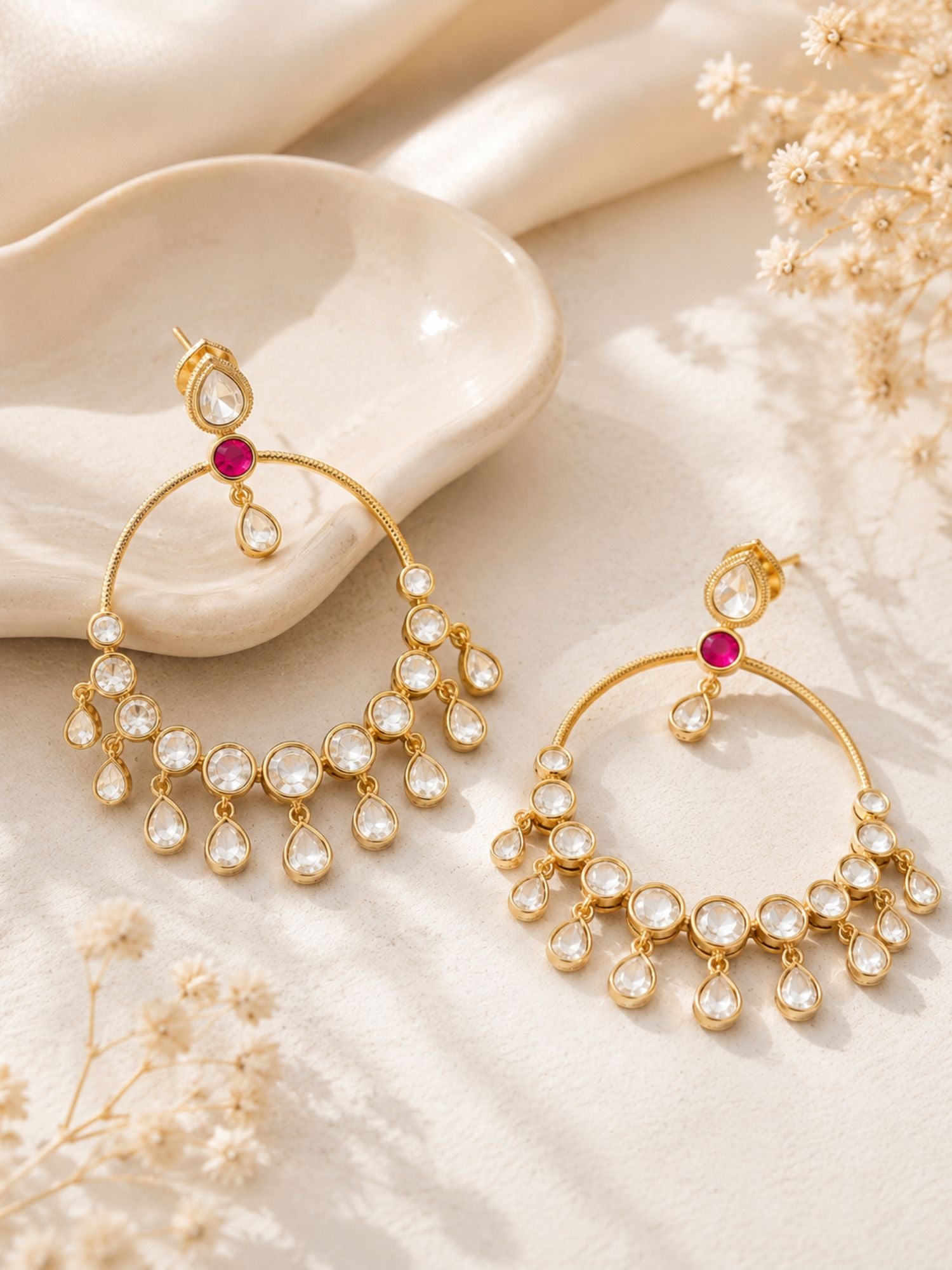 Red Kundan chandbali earrings with pearl-style accents – view 3