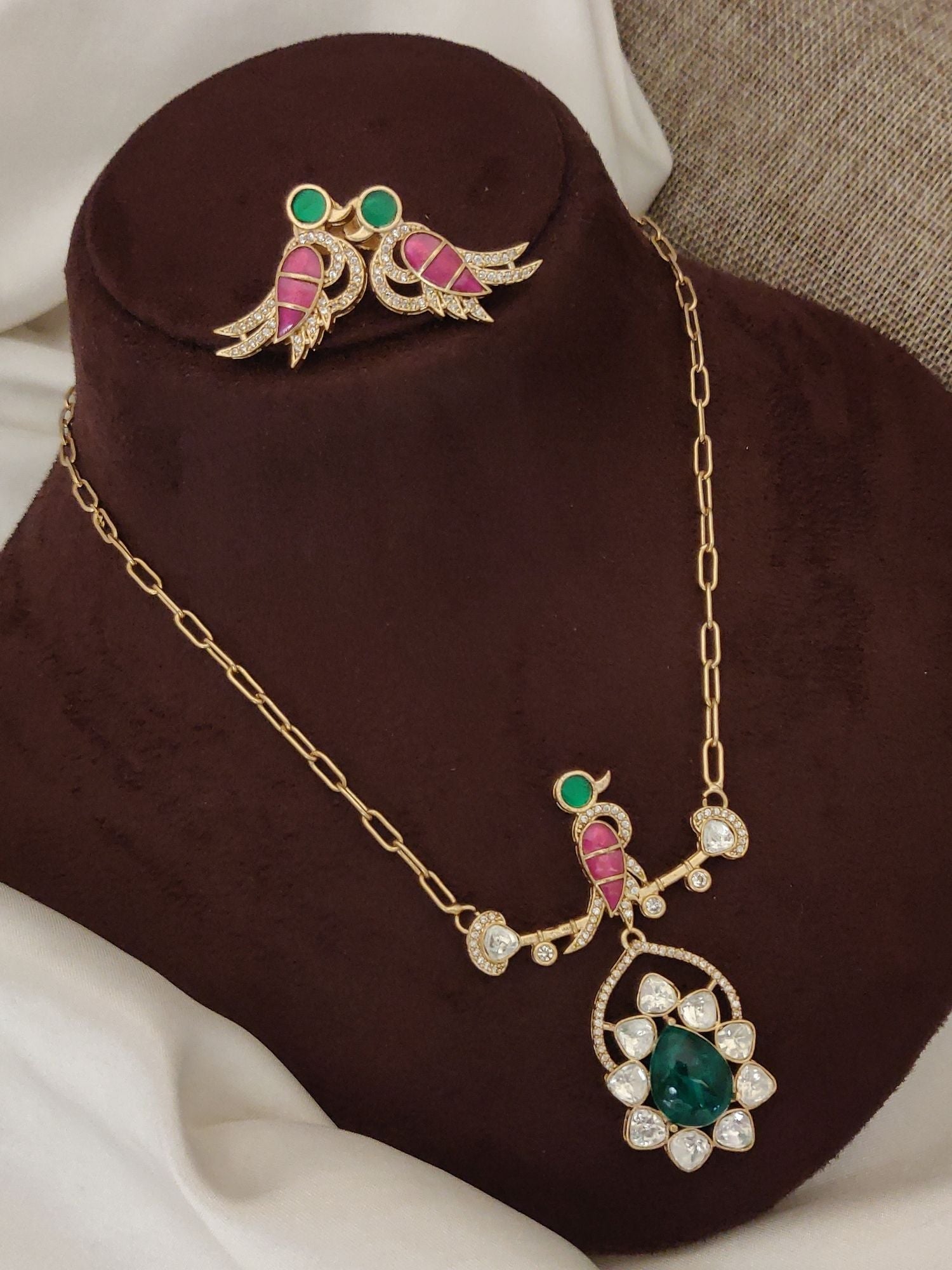 Abdesigns Gold Plated Parrot Pendant Set
