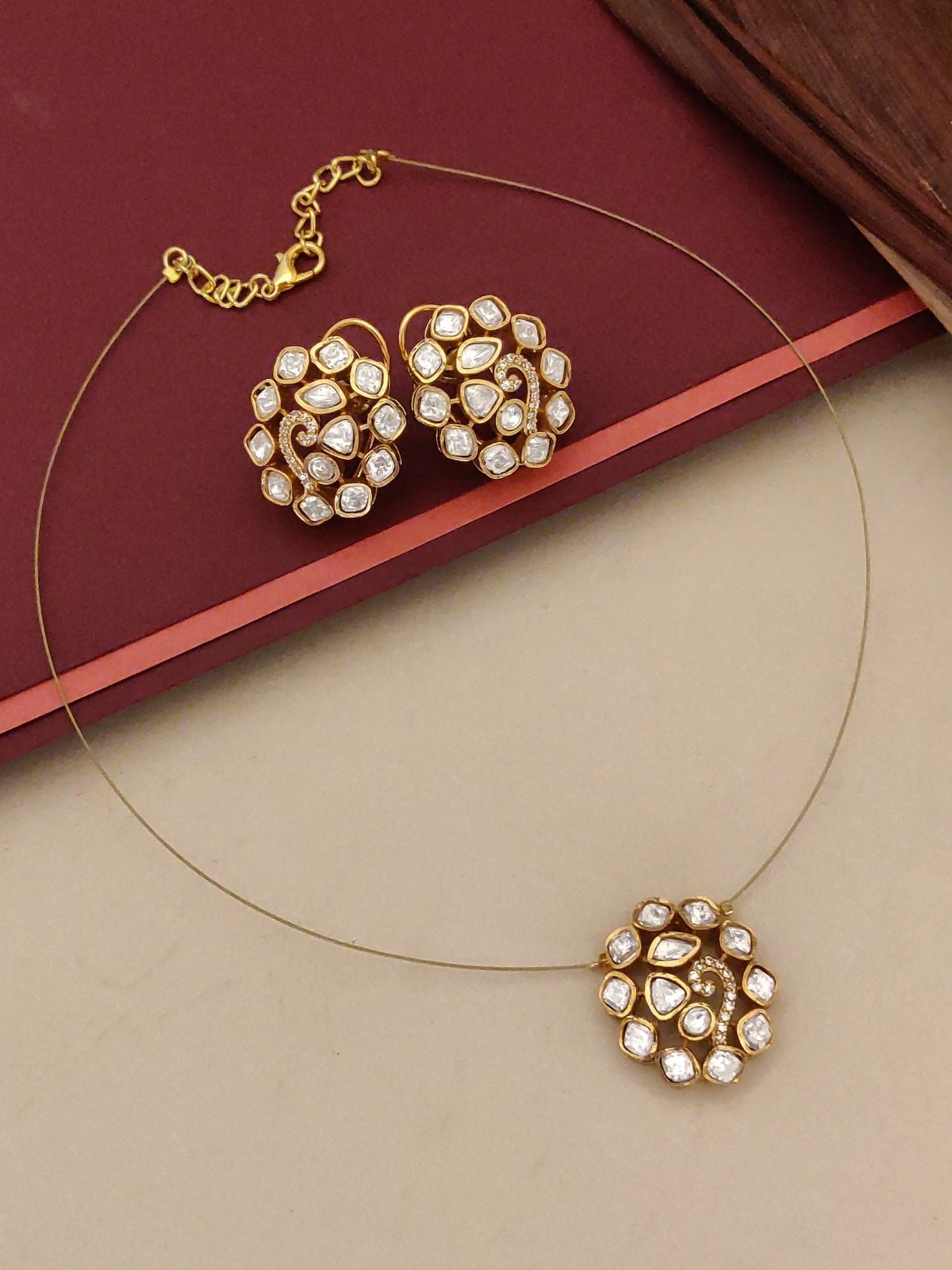 Abdesigns Minimal Gold Plated Necklace with Kundan Pendant & Stud Earrings Set