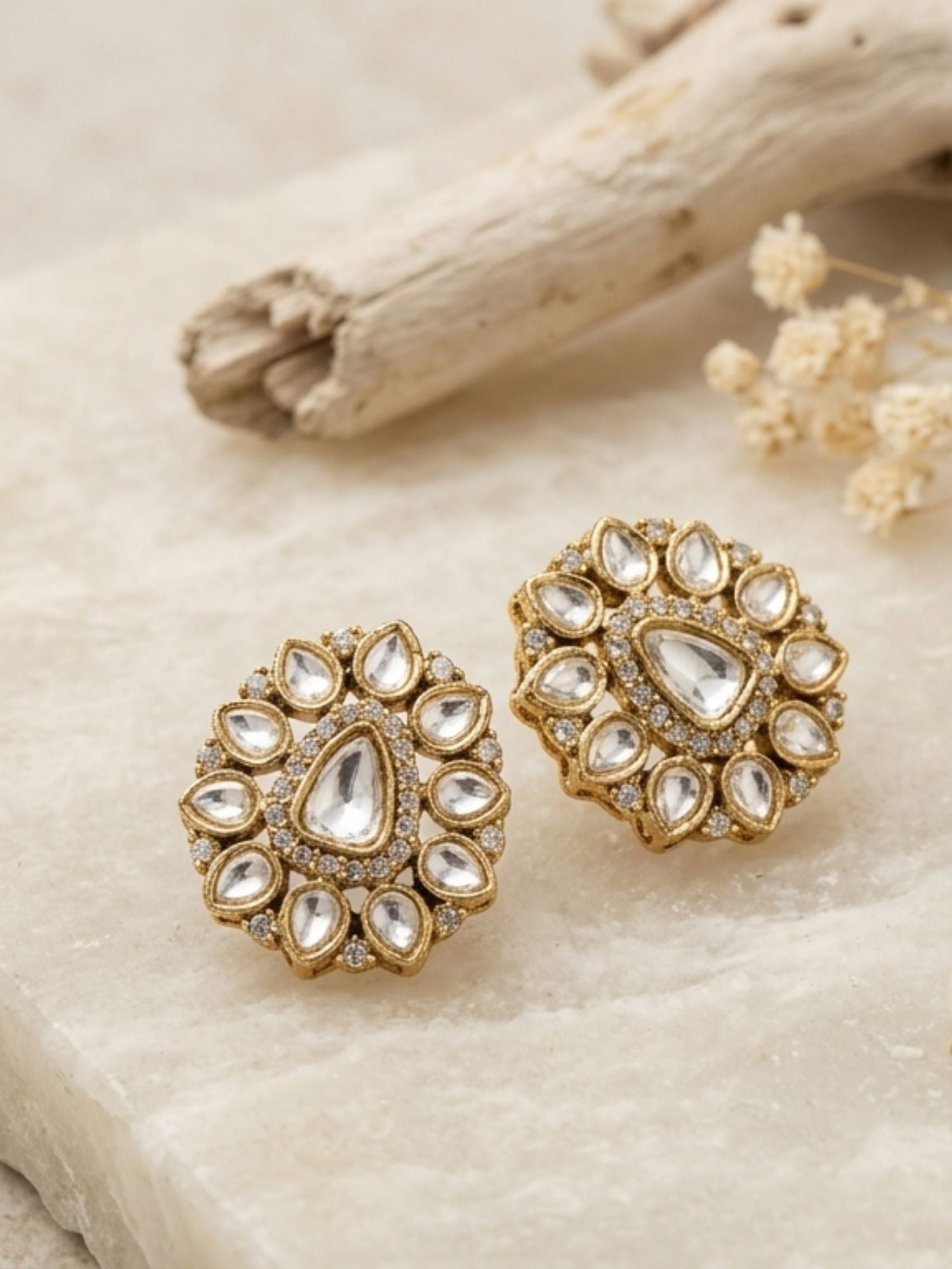 Abdesigns Minimal Gold Plated Invisible Necklace Polki Kundan Pendant Stud Earrings Set
