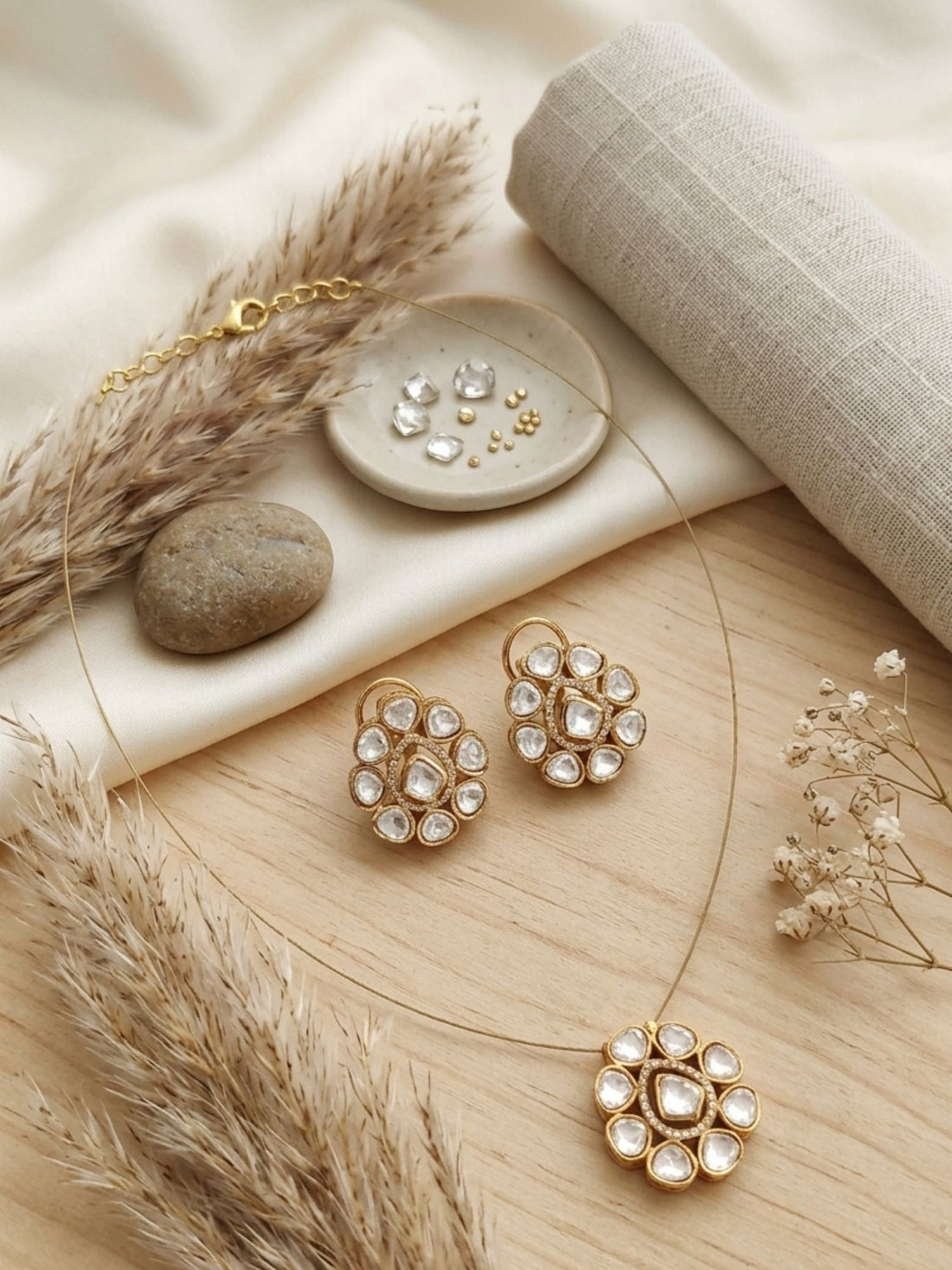 Abdesigns Minimal Gold Plated Invisible Necklace Kundan Pendant & Stud Earrings Set