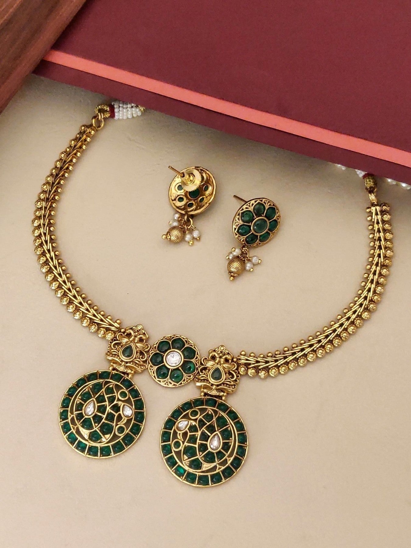 Abdesigns South Indian Green Antique Kemp Necklace Set