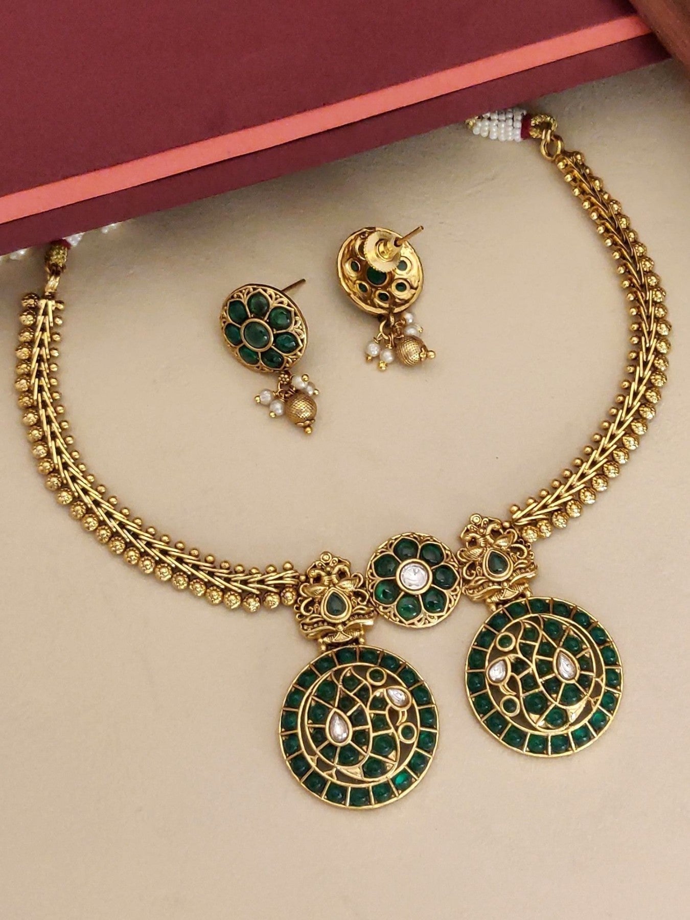 Abdesigns South Indian Green Antique Kemp Necklace Set