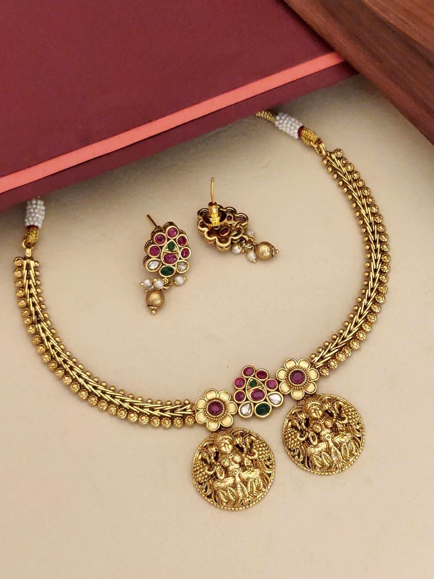 Abdesigns Multicolour South Indian Antique Kemp Necklace Set