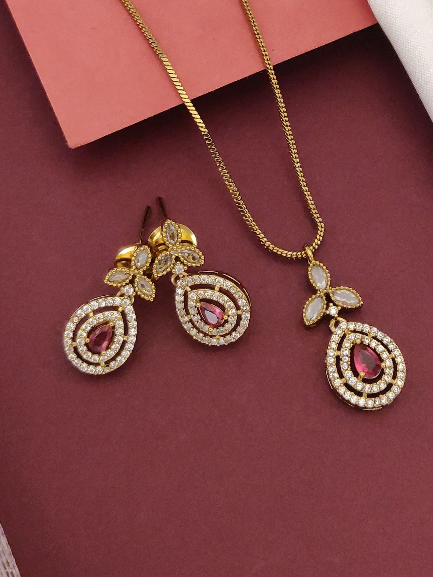 Abdesigns Gold Plated KempStone Pendant Set