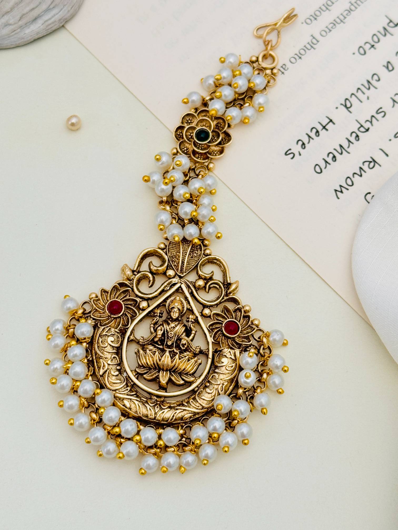 South Indian Temple Jewellery Maang Tikka with Pearl Detailing