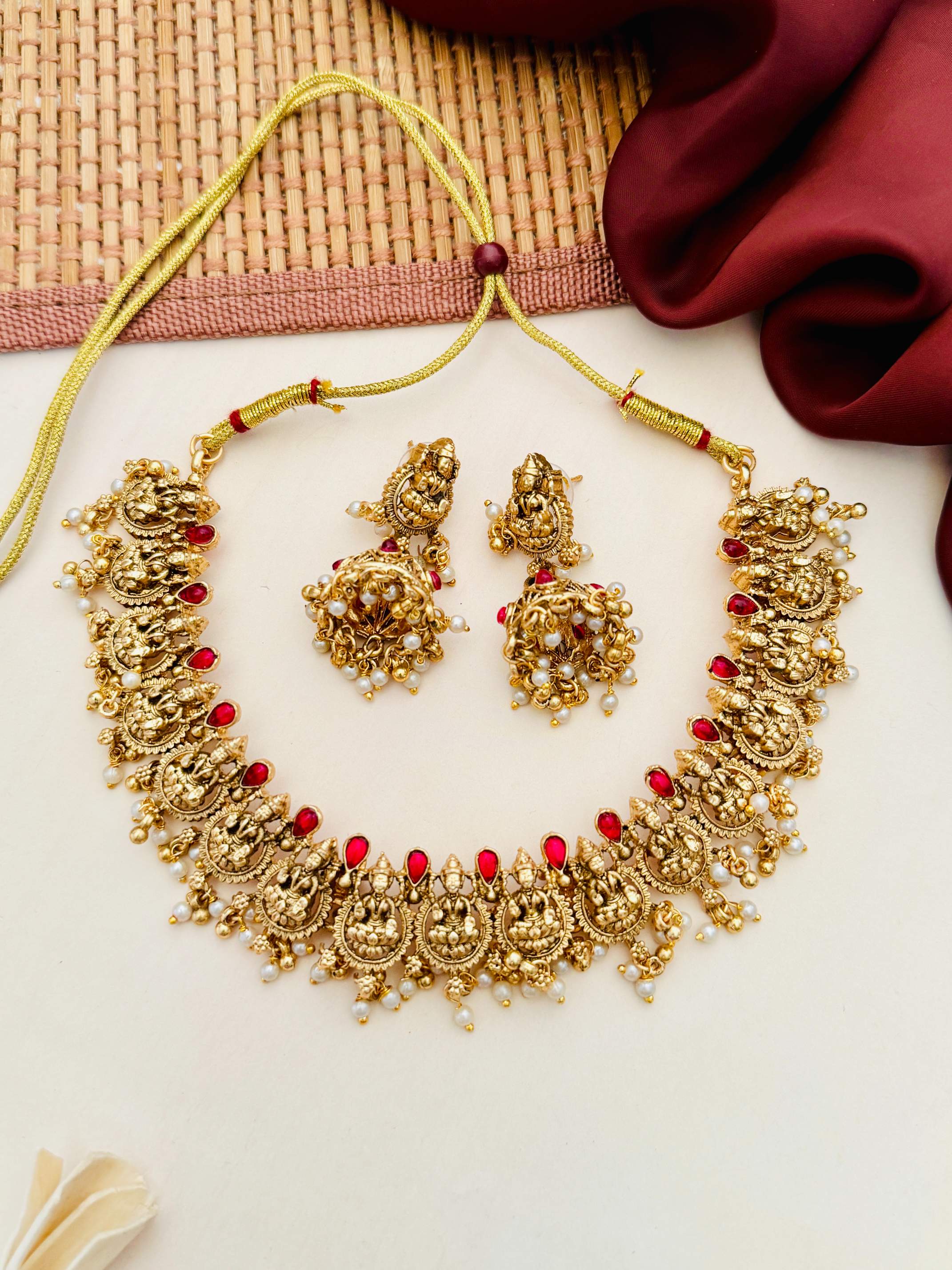 Festive Necklace Set