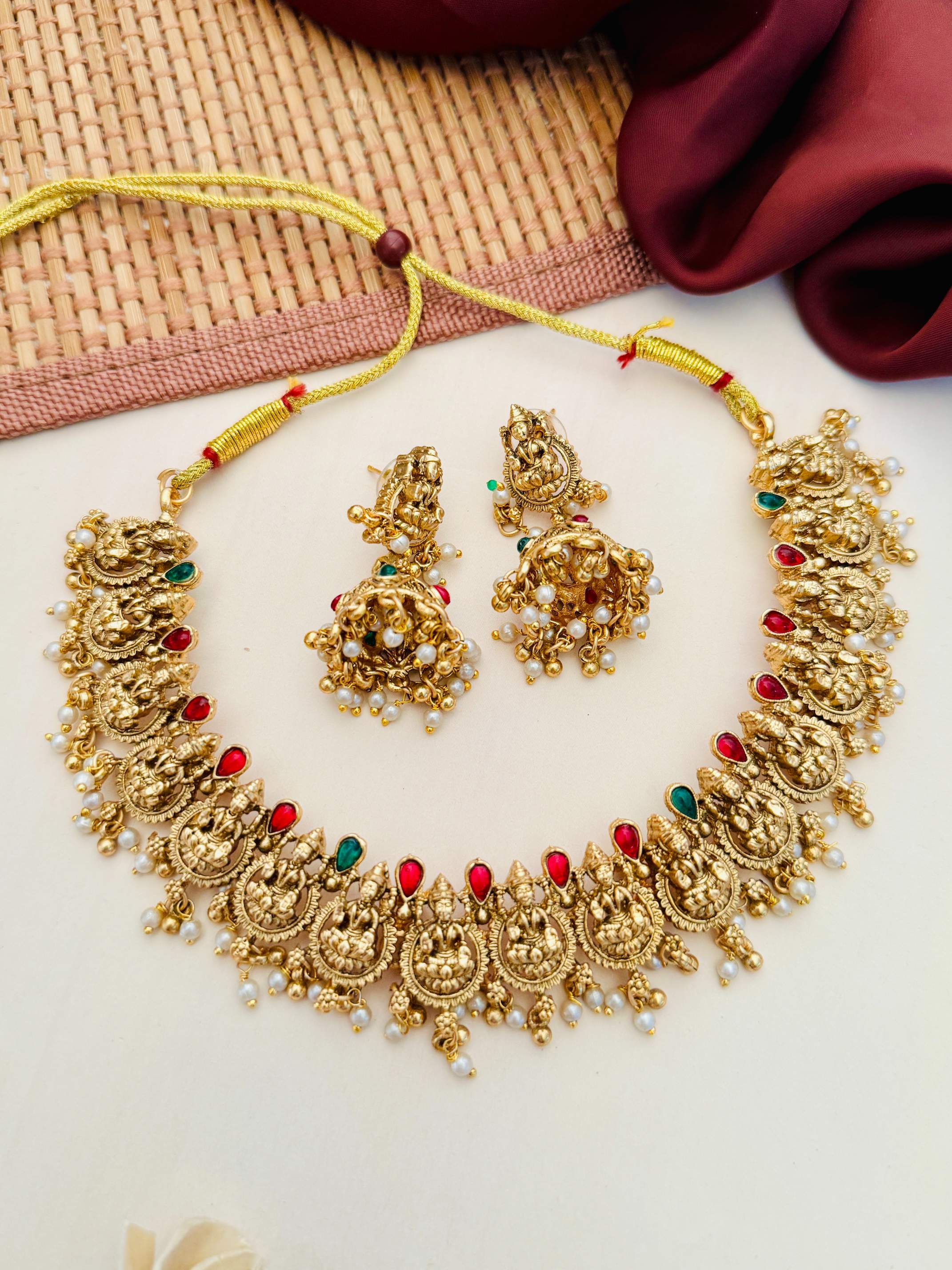 Necklace Set