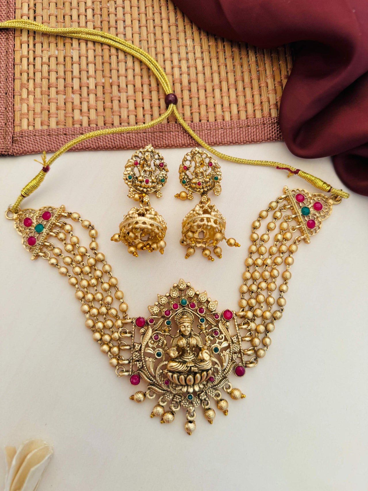 Necklace Set