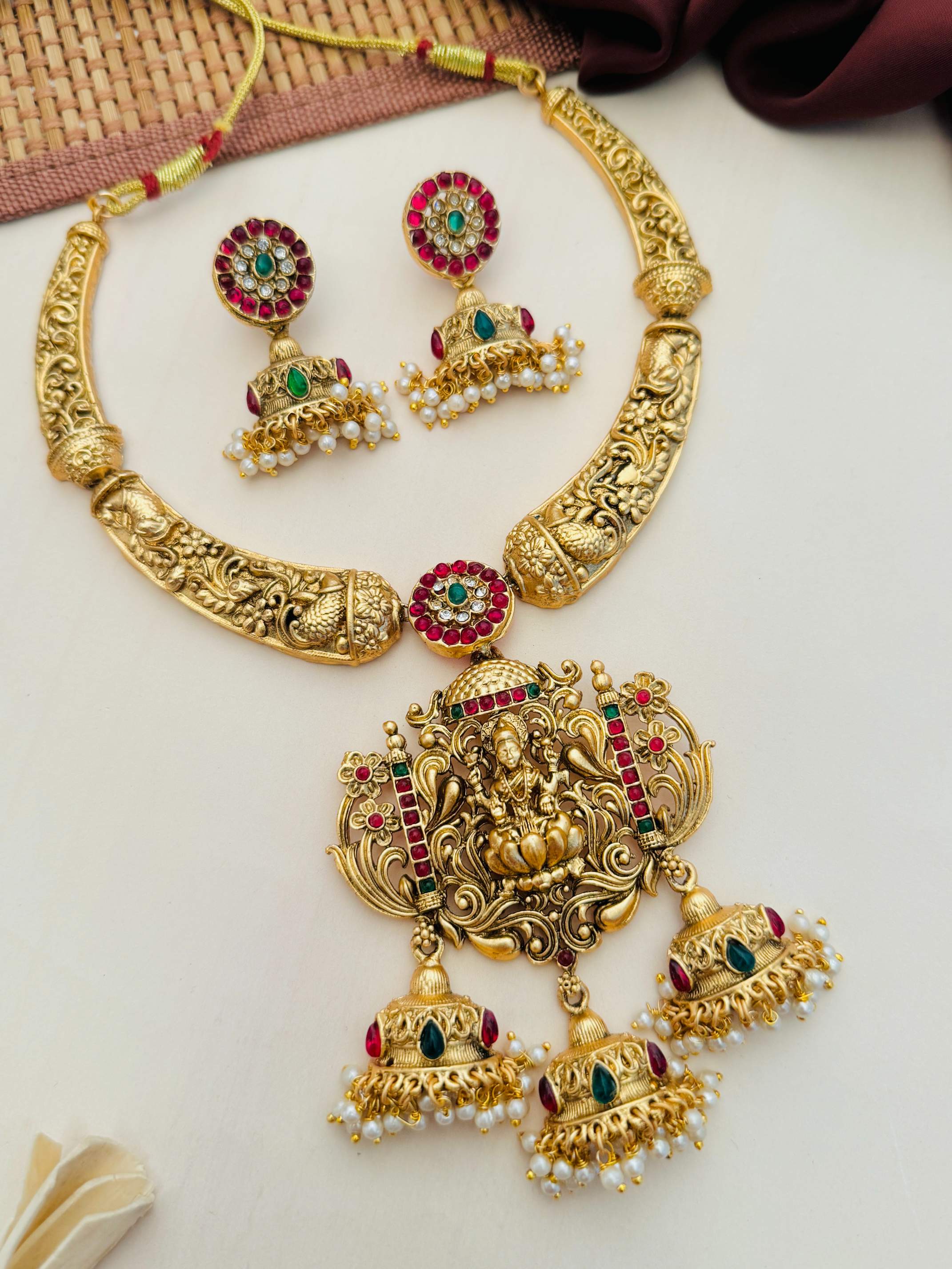 Necklace Set