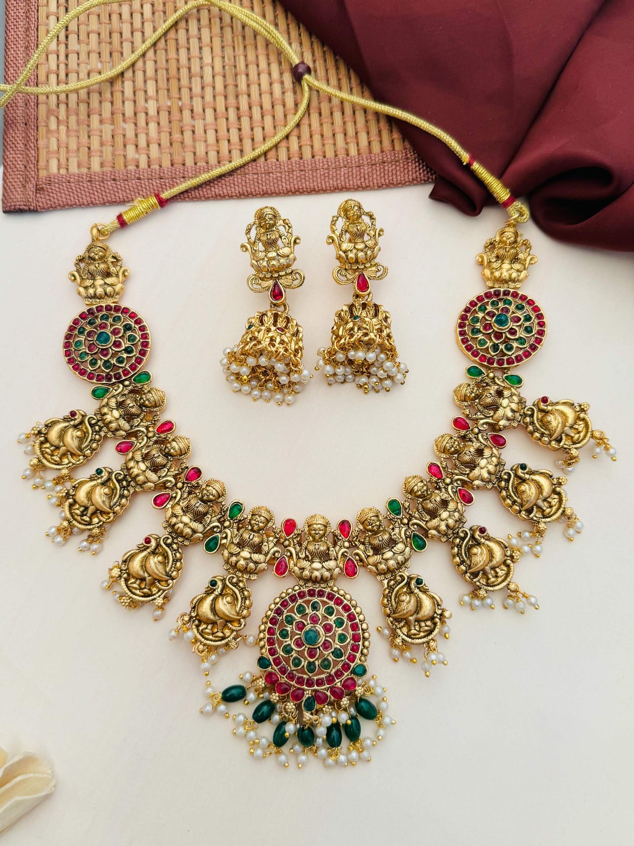 Necklace Set