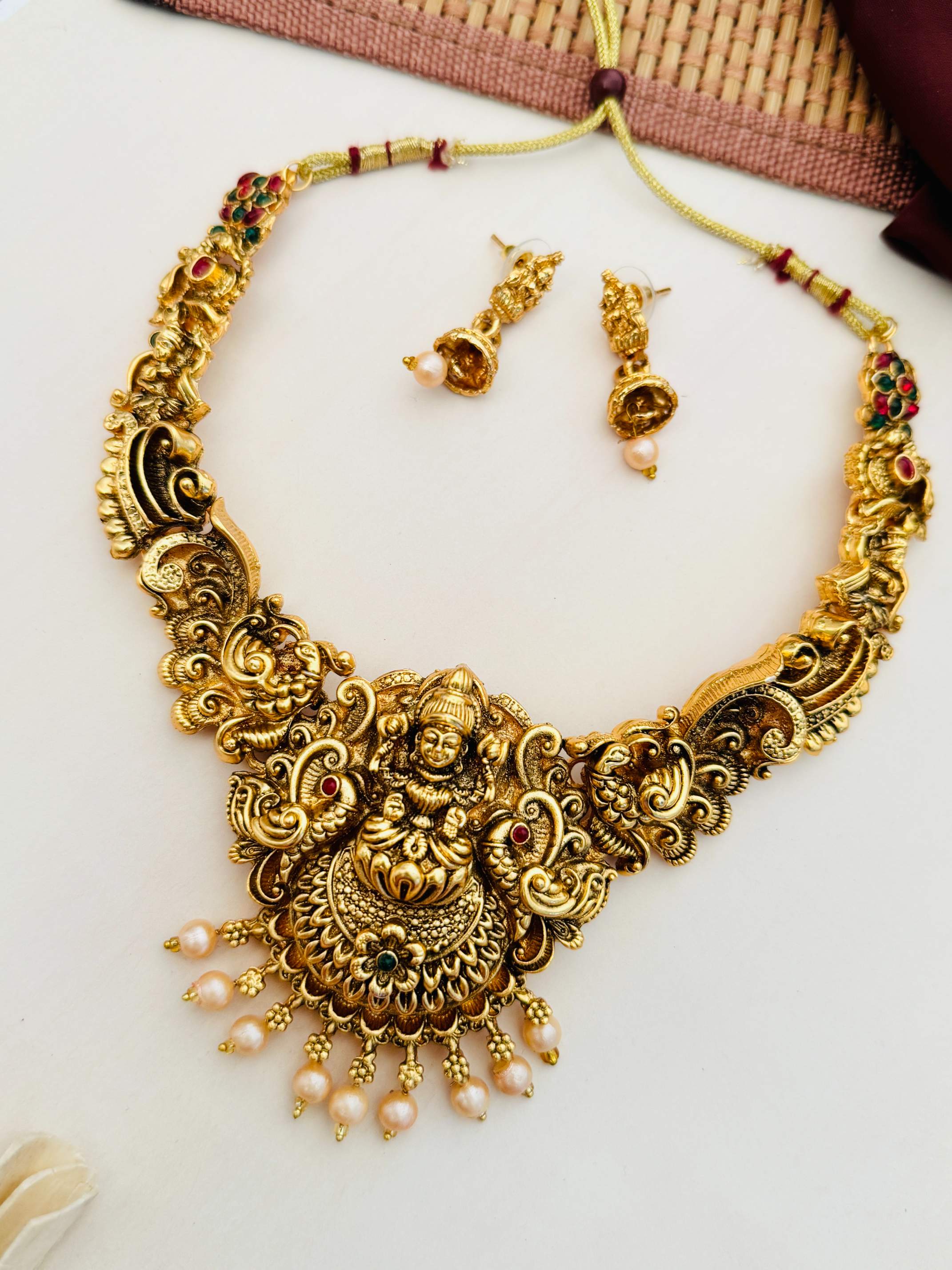 Necklace Set