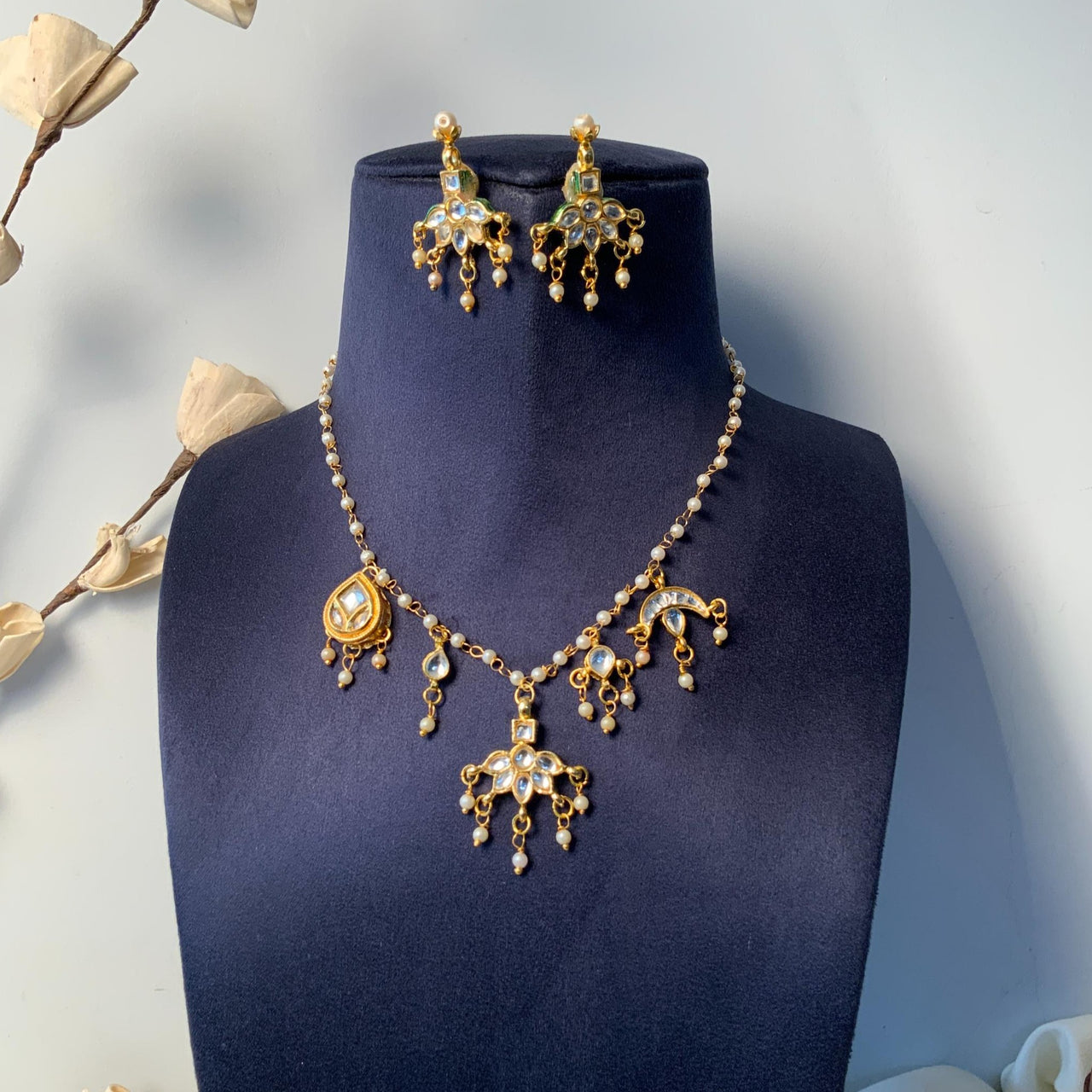 Stunning Gold Plated Kundan Pearl Necklace