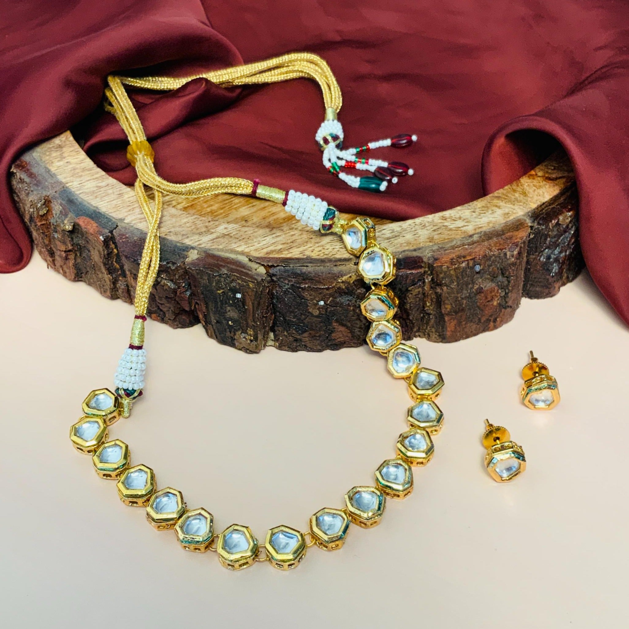 Mesmerising Hexagon Polki Chocker Necklace