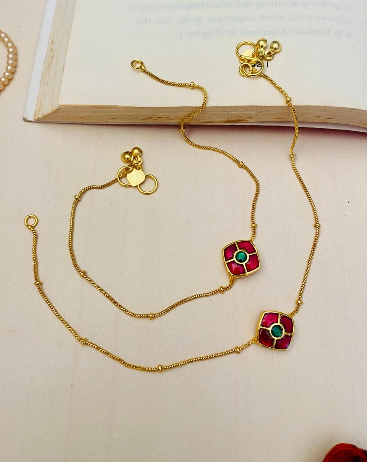 Enchanting Gold Plated Kemp Kundan Floral Anklets - Abdesignsjewellery