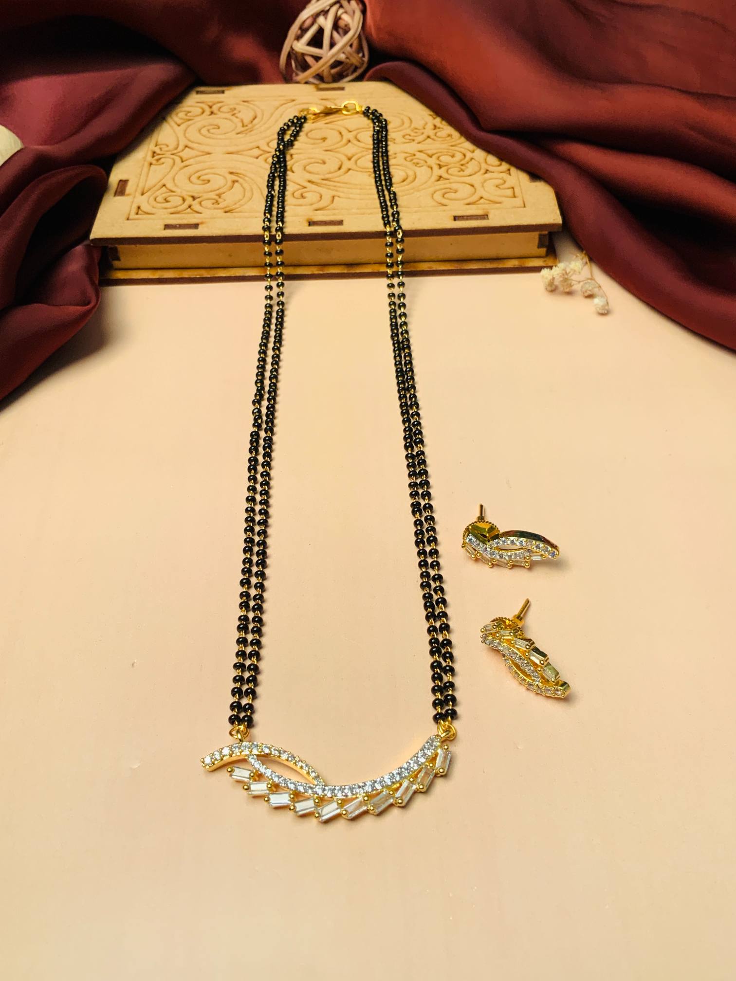 Exquisite Gold Plated Flower Mangalsutra - Abdesignsjewellery