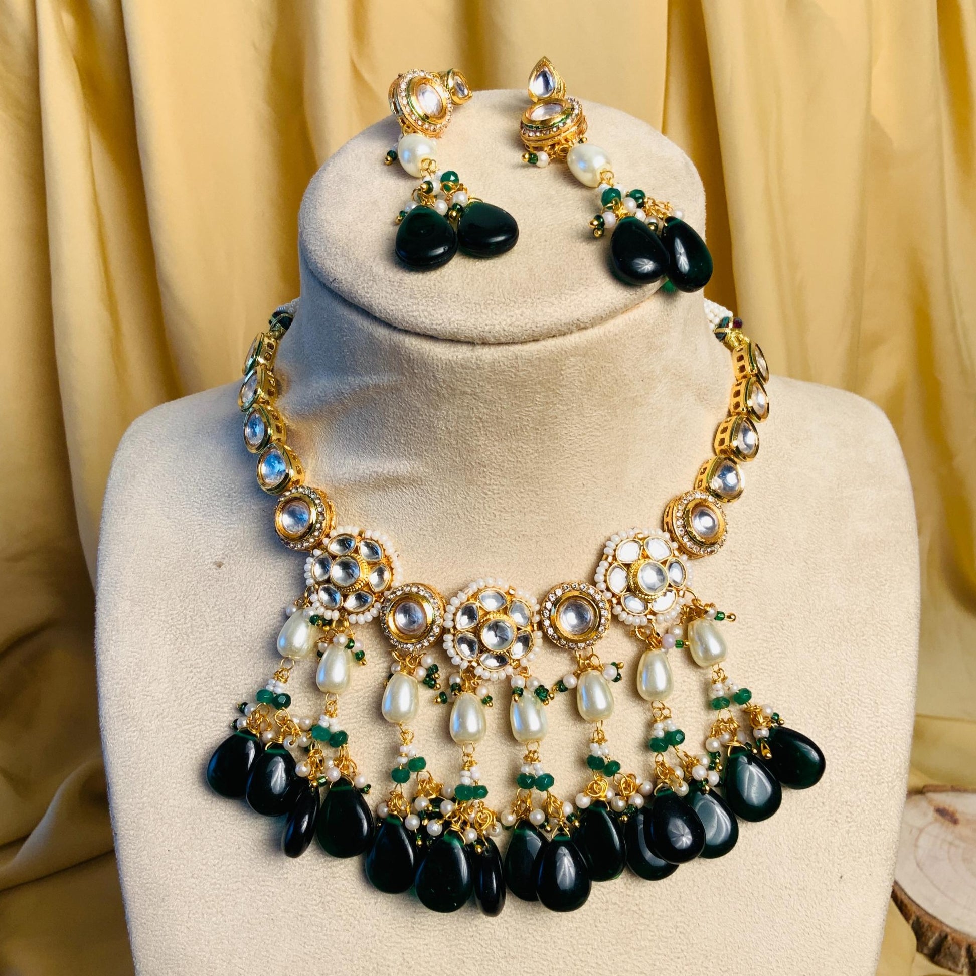 Delightful Green Stone Choker Set - Abdesignsjewellery