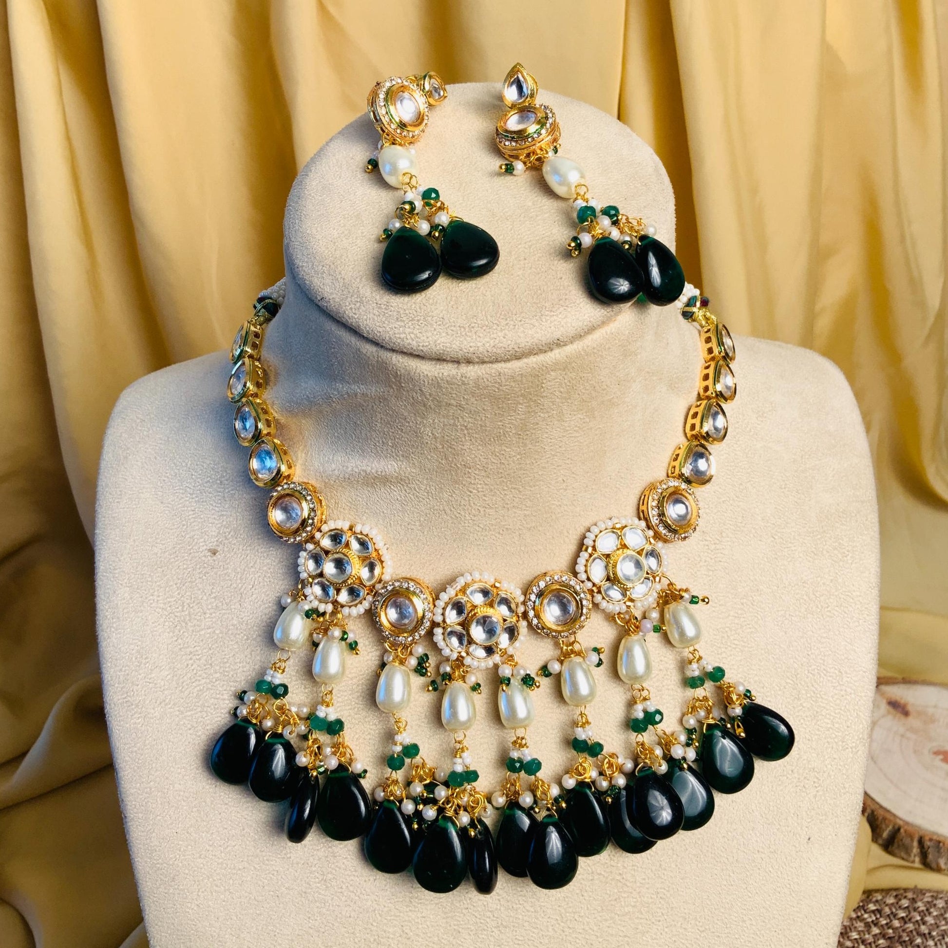 Delightful Green Stone Choker Set - Abdesignsjewellery