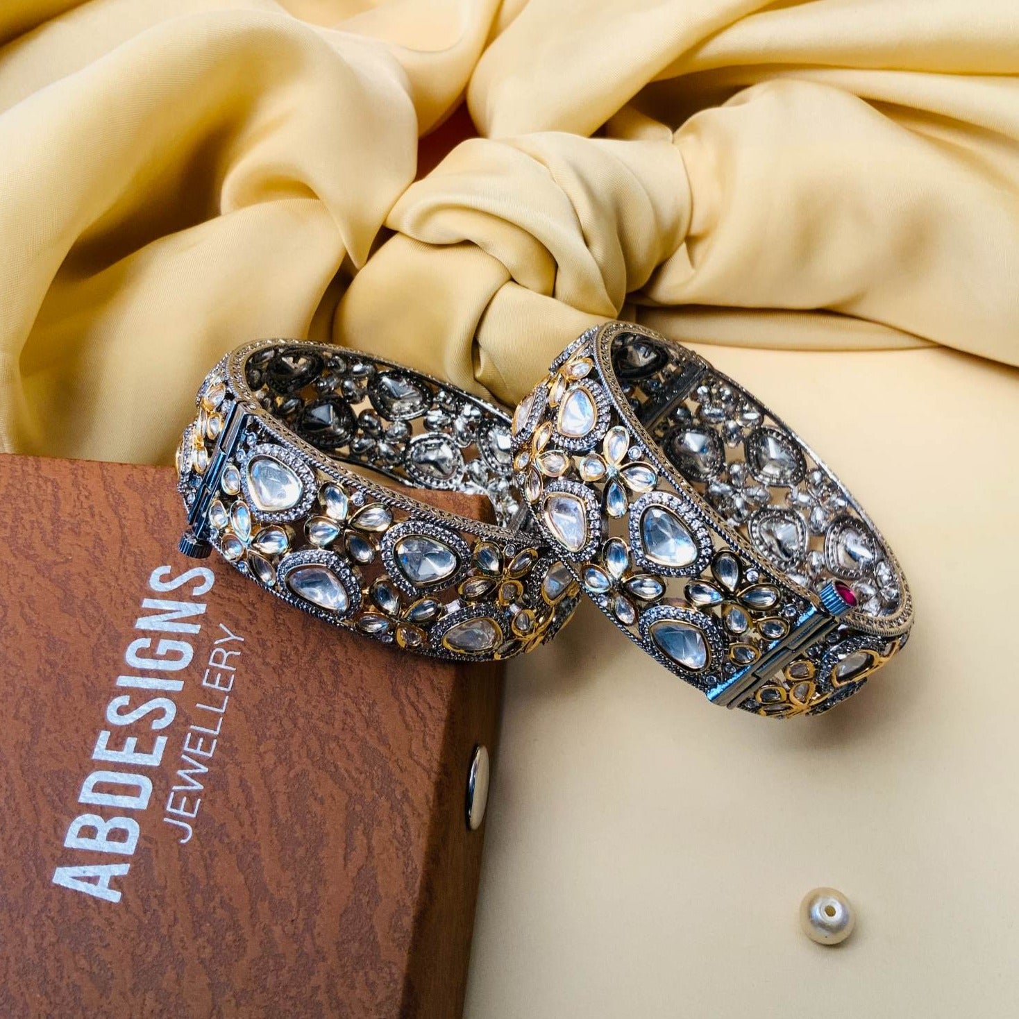 Pleasing Silver Plated Polki Bangles