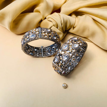 Pleasing Silver Plated Polki Bangles