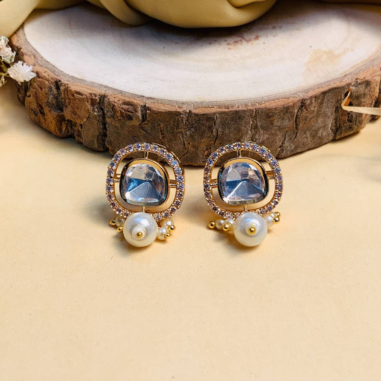 Minimal Unique Shape Polki Diamond Earring