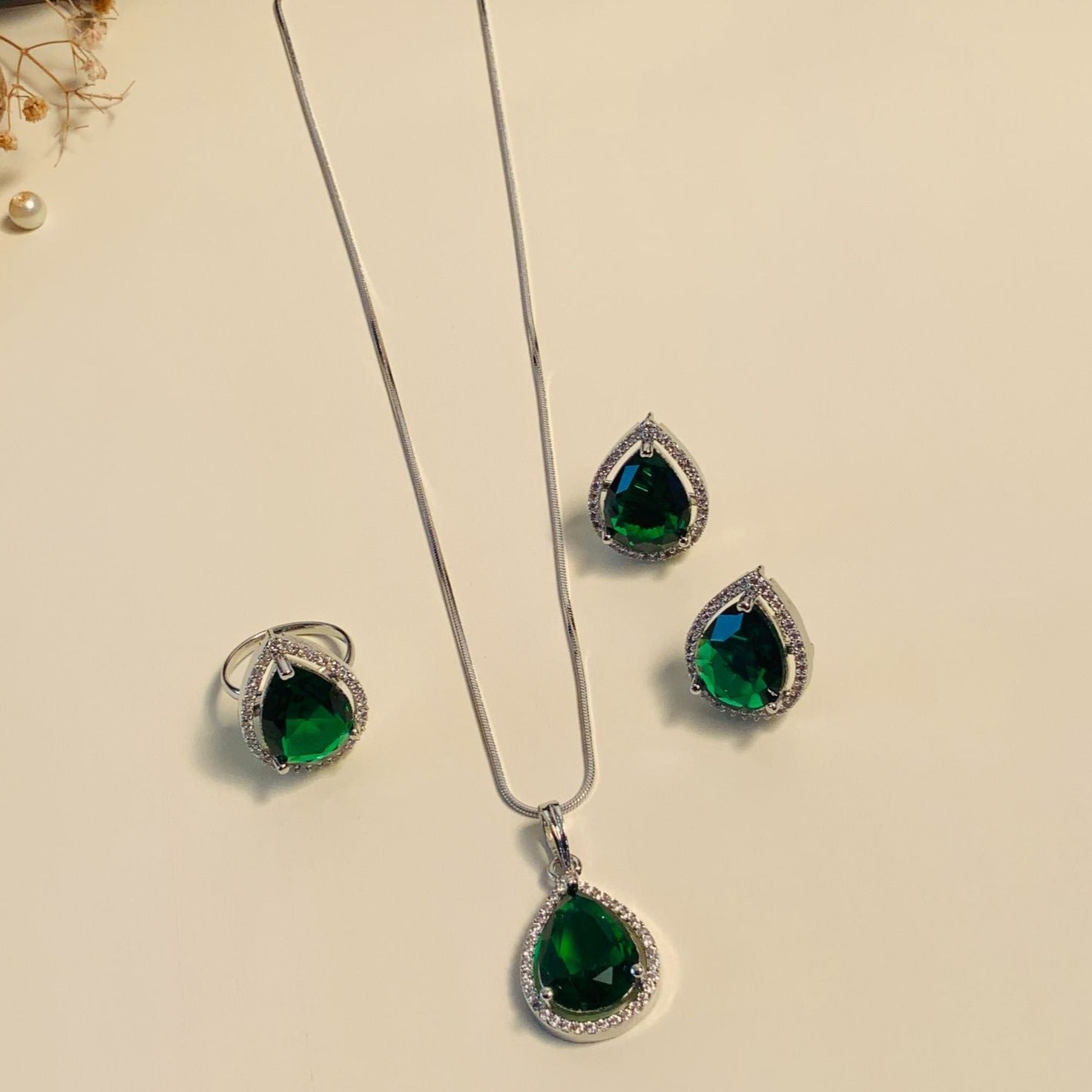 Exotic Silver Plated High Quality Pendant Chain Combo - Abdesignsjewellery