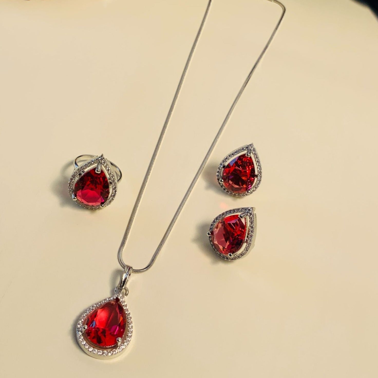 Exotic Silver Plated High Quality Pendant Chain Combo - Abdesignsjewellery