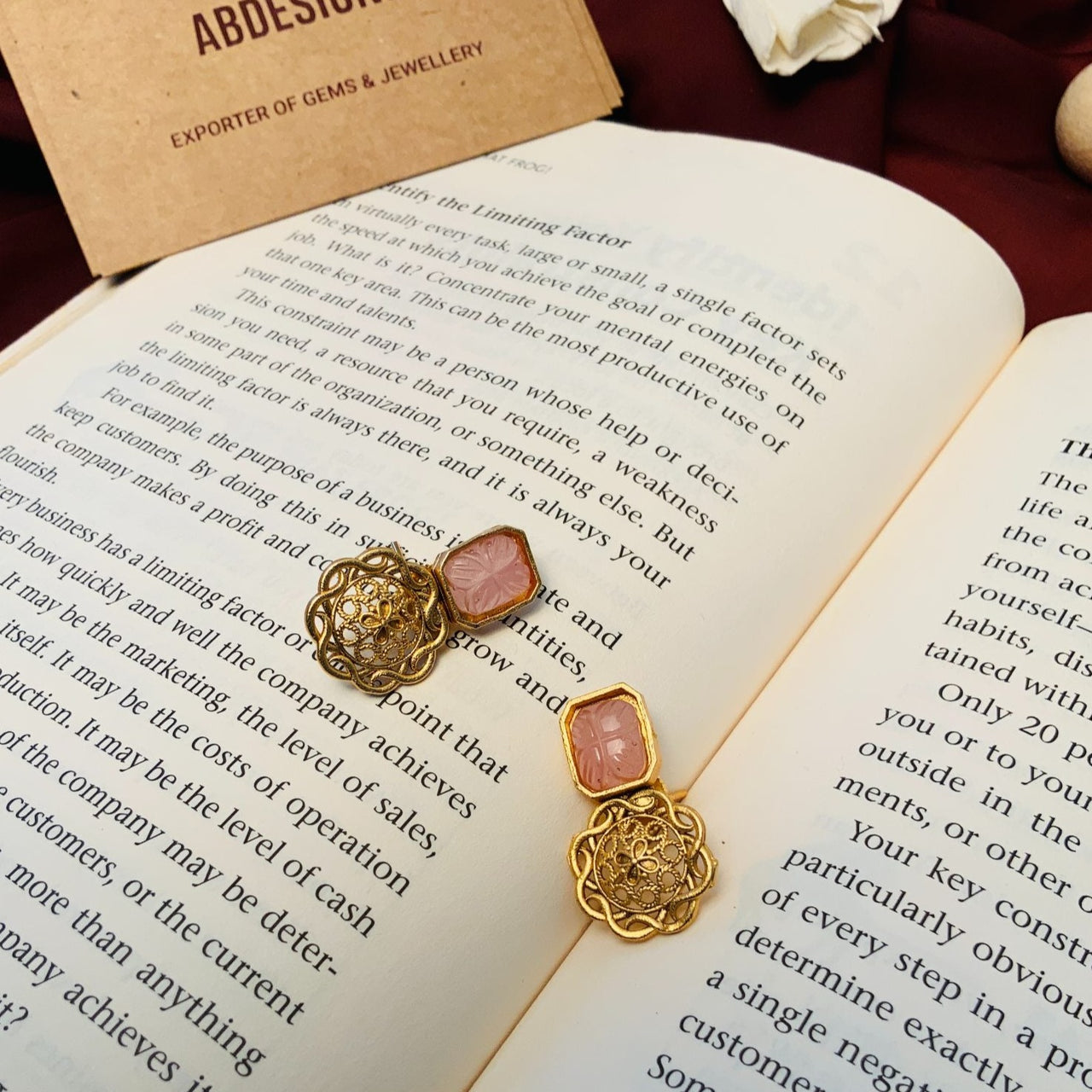 Luxurious Antique Golden Plated Necklace Set
