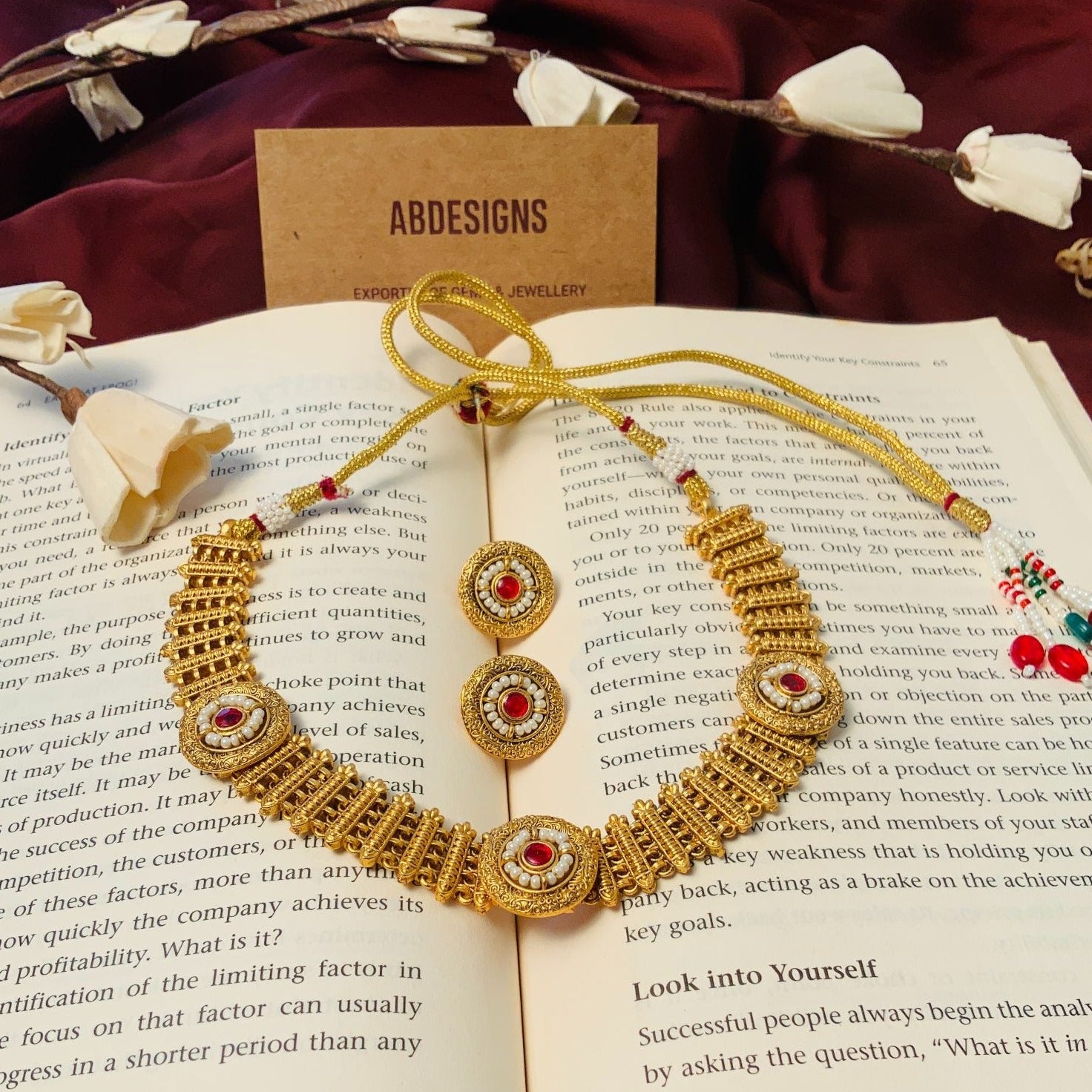 Round Matt Antique Gold Meenakari Necklace Set