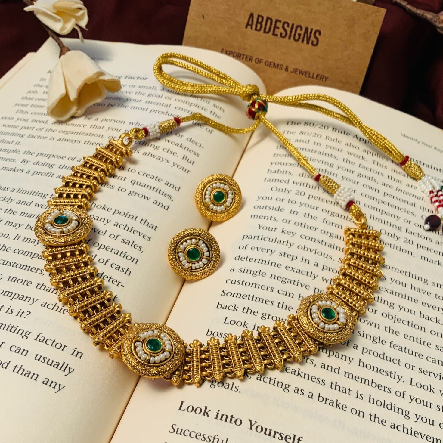 Round Matt Antique Gold Meenakari Necklace Set