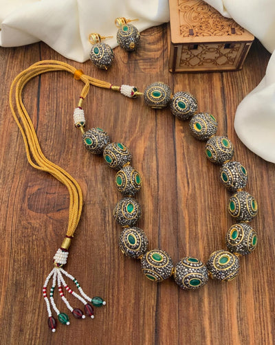 High Quality Emerald Green Round Jaipuri Beads Mala Set
