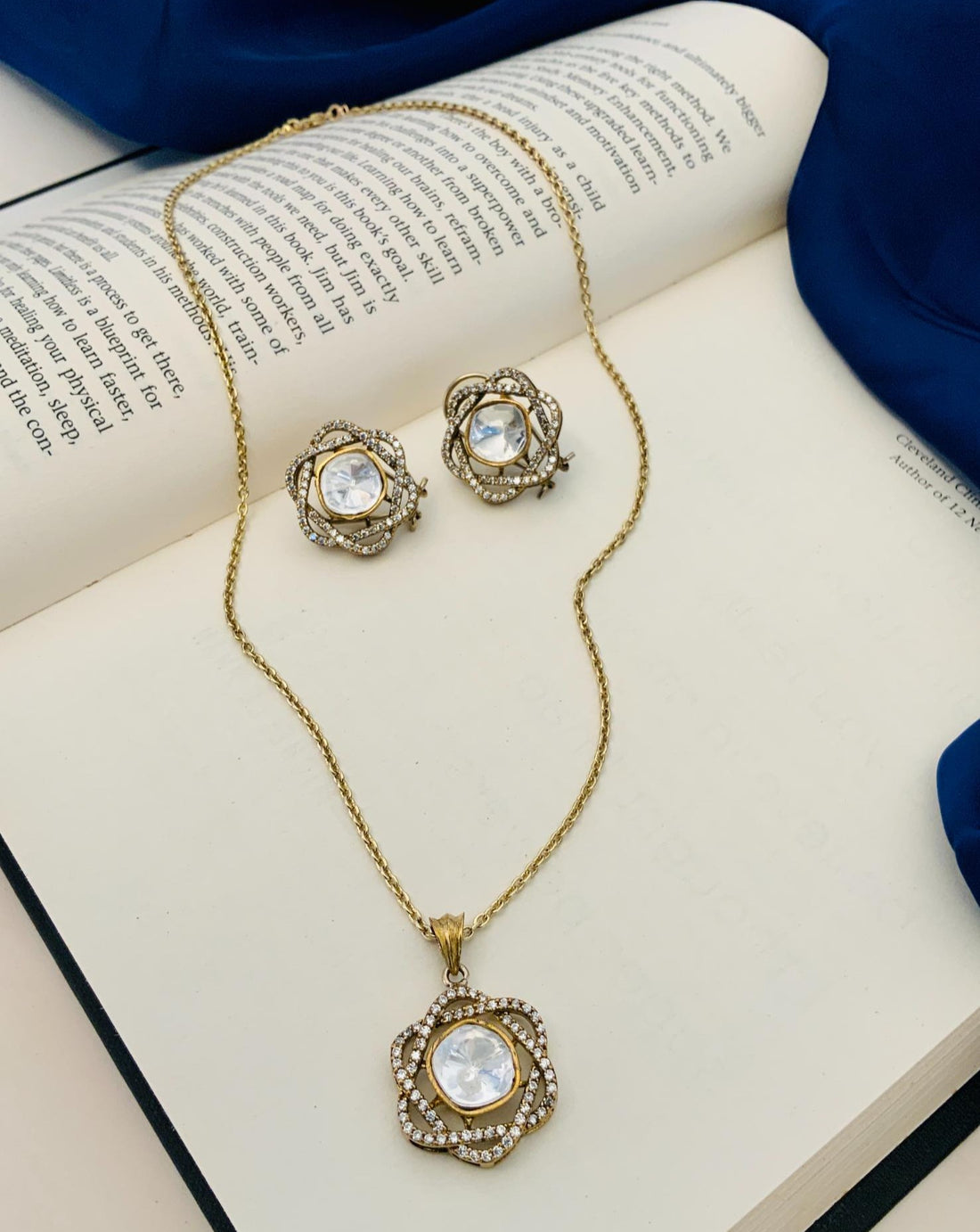 Polki Pendant & Chain
