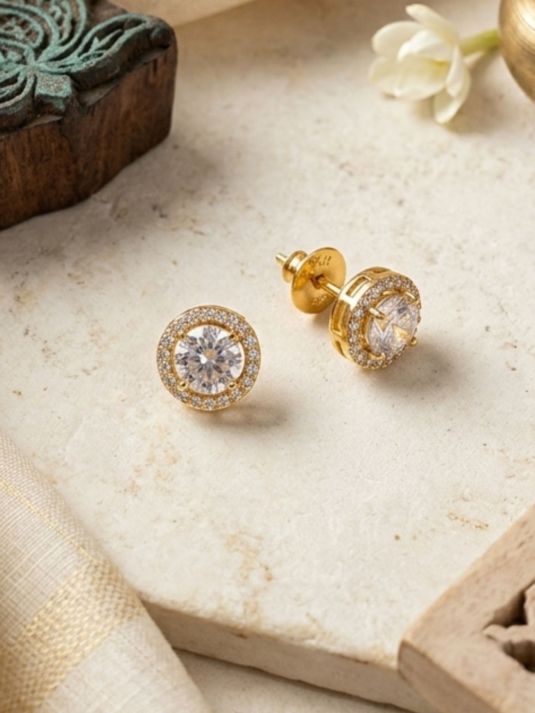 925 Sterling Silver Diamond Gold Studs Earring