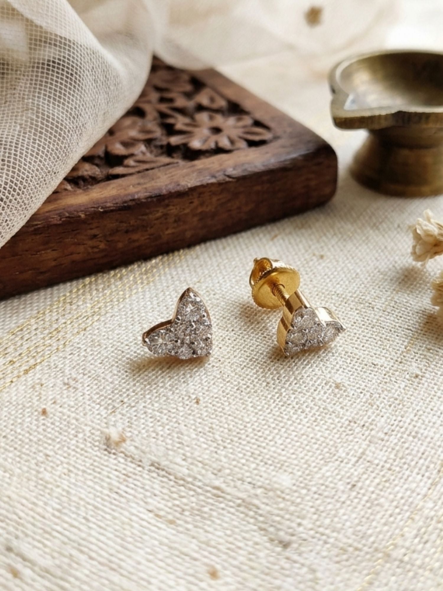 925 Silver Cz Heart Stud Earrings in Gold Plating | Abdesigns
