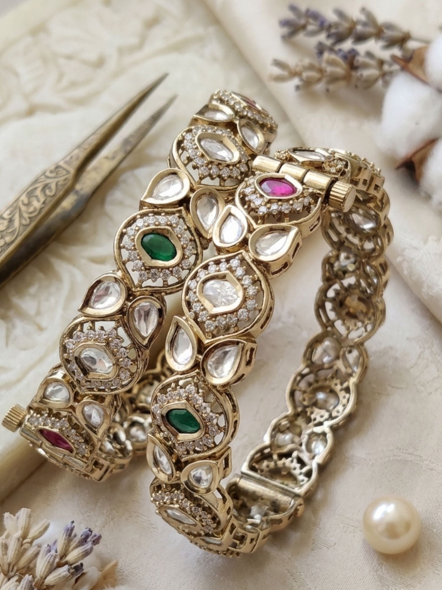 Abdesigns Antique Multicolor Victorian Bangles Set
