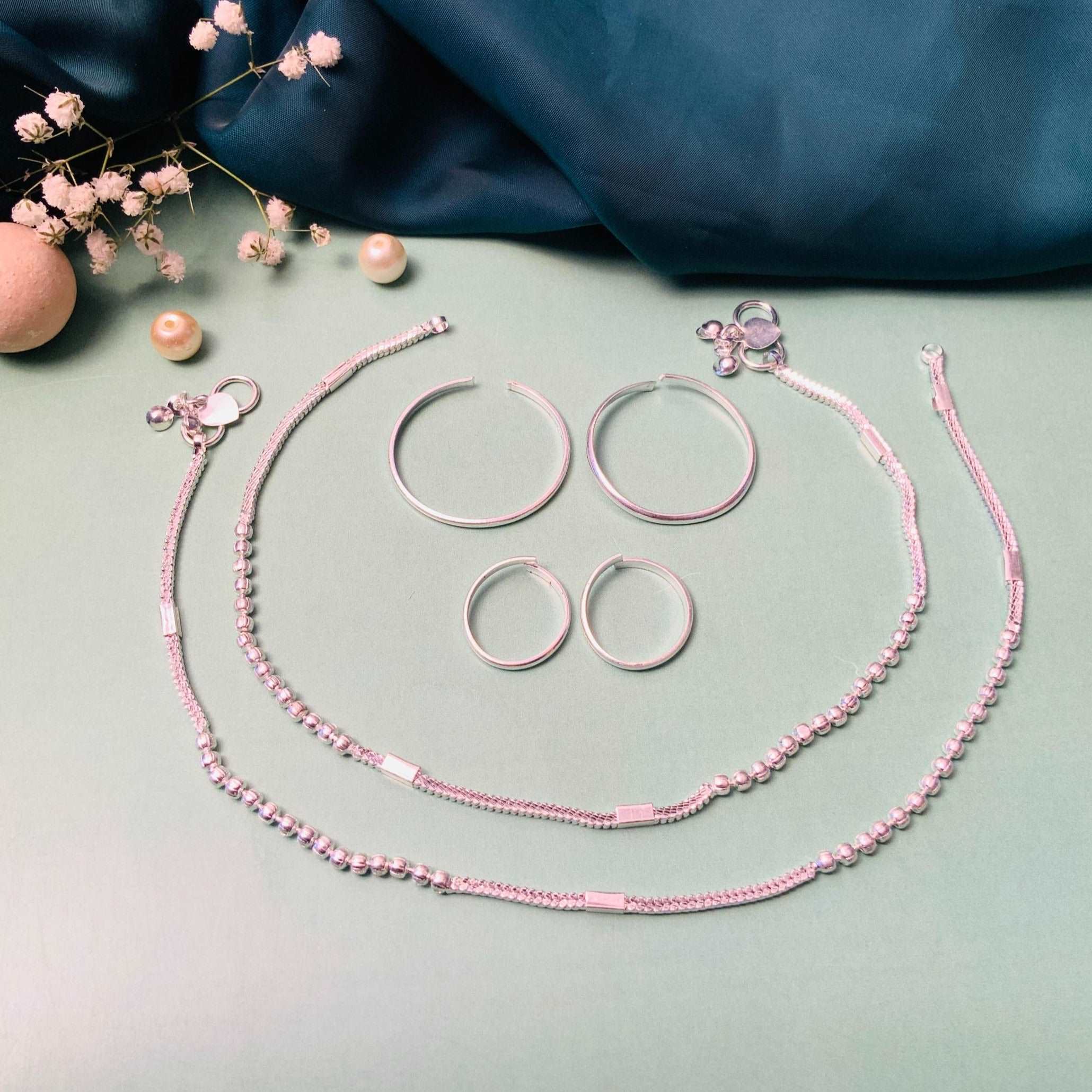 Alluring Silver Oxidised Anklet & Toe Rings Combo - Abdesignsjewellery