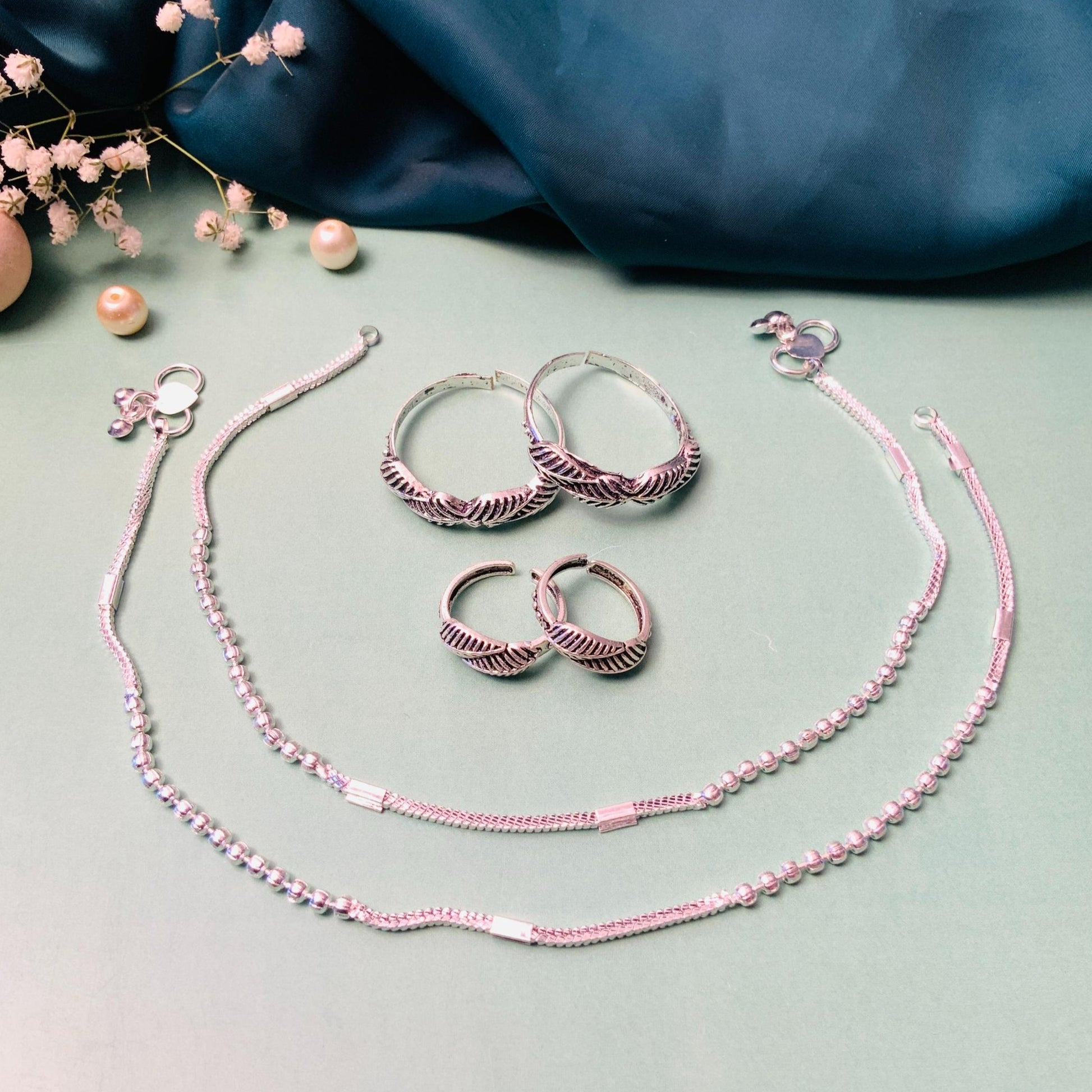 Appealing Silver Oxidised Anklet & Toe Rings Combo - Abdesignsjewellery