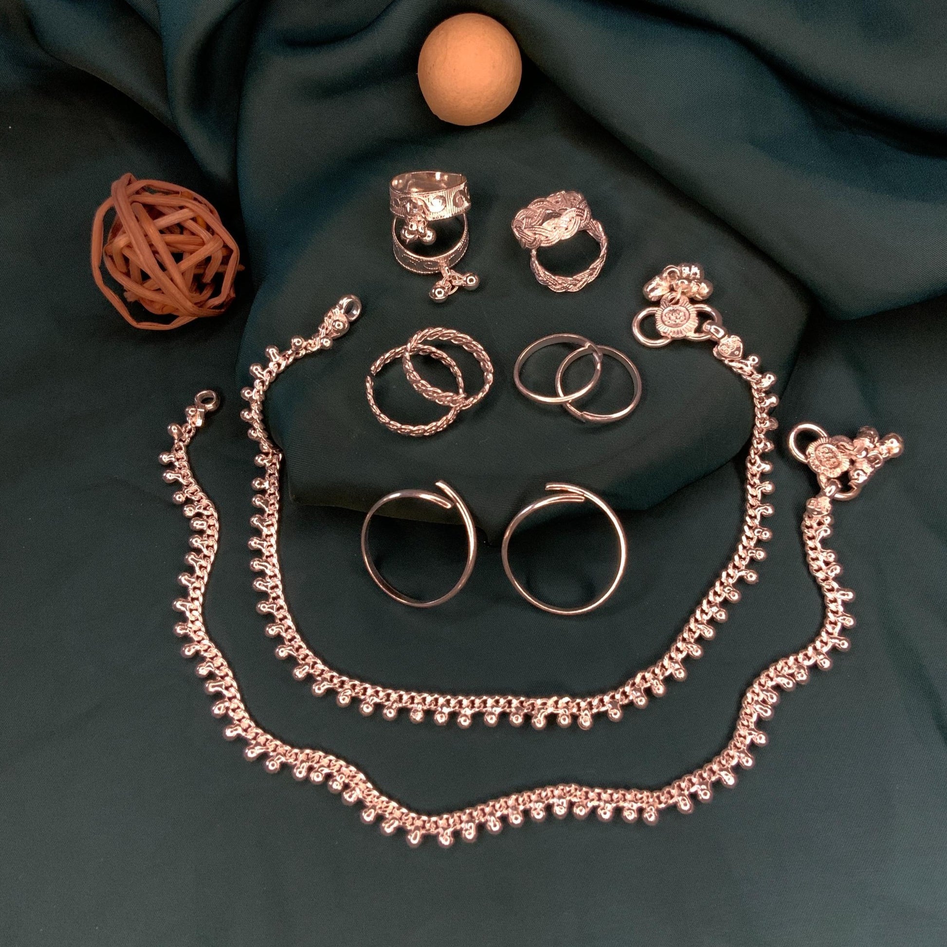 Delightful Silver Oxidised Anklet & Toe Rings Combo - Abdesignsjewellery