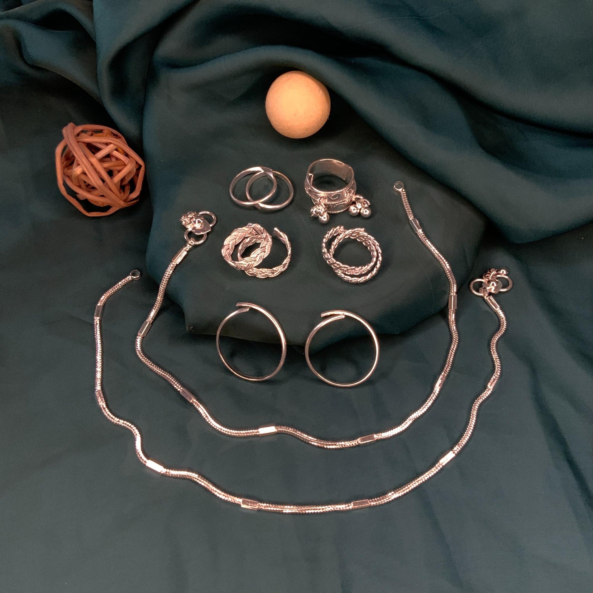 Delightful Silver Oxidised Anklet & Toe Rings Combo - Abdesignsjewellery