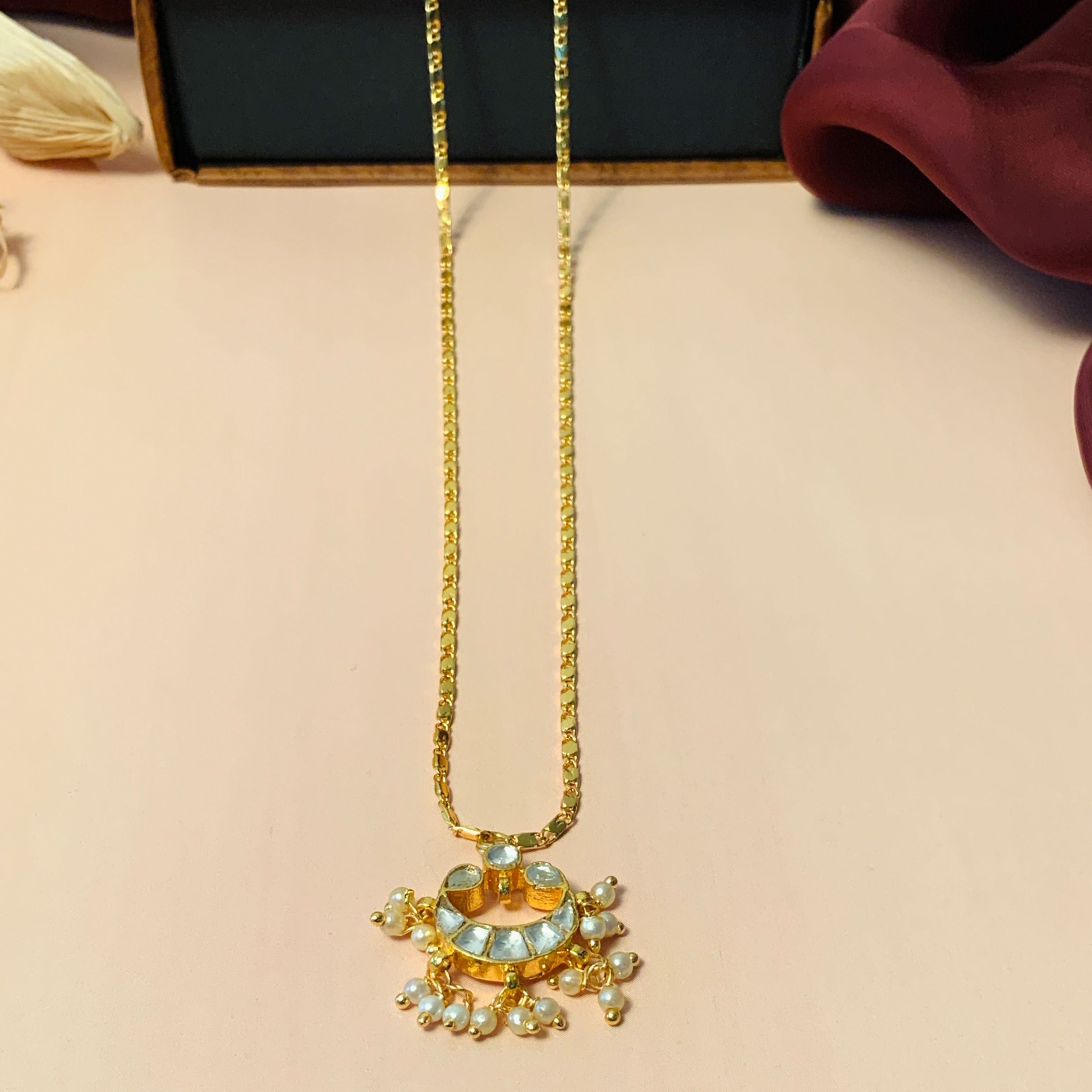 Traditional Ahmedabadi Pachi Kundan Pendant Chain